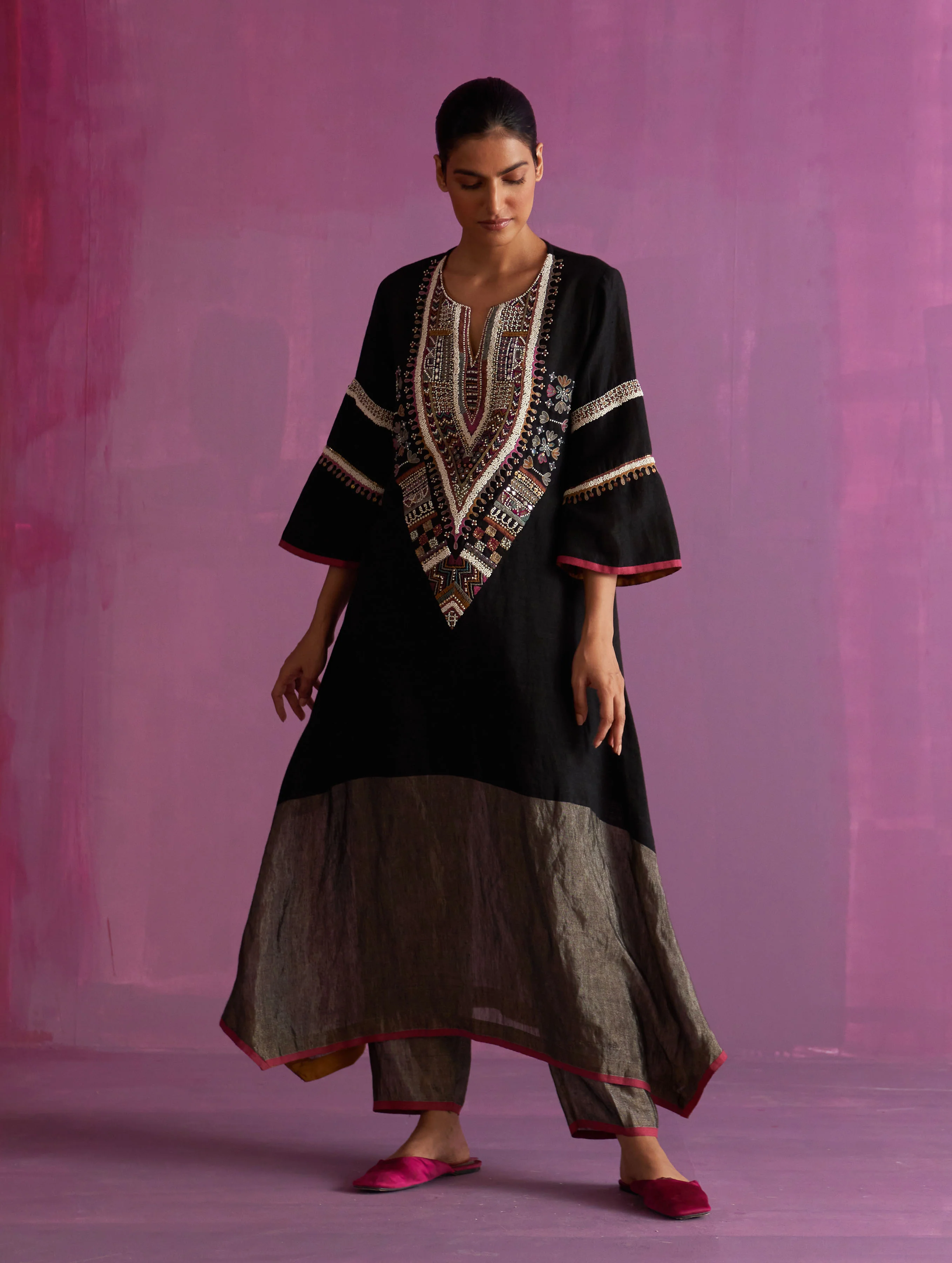 Afra Hand-Embroidered Kurta - Black - Image 5