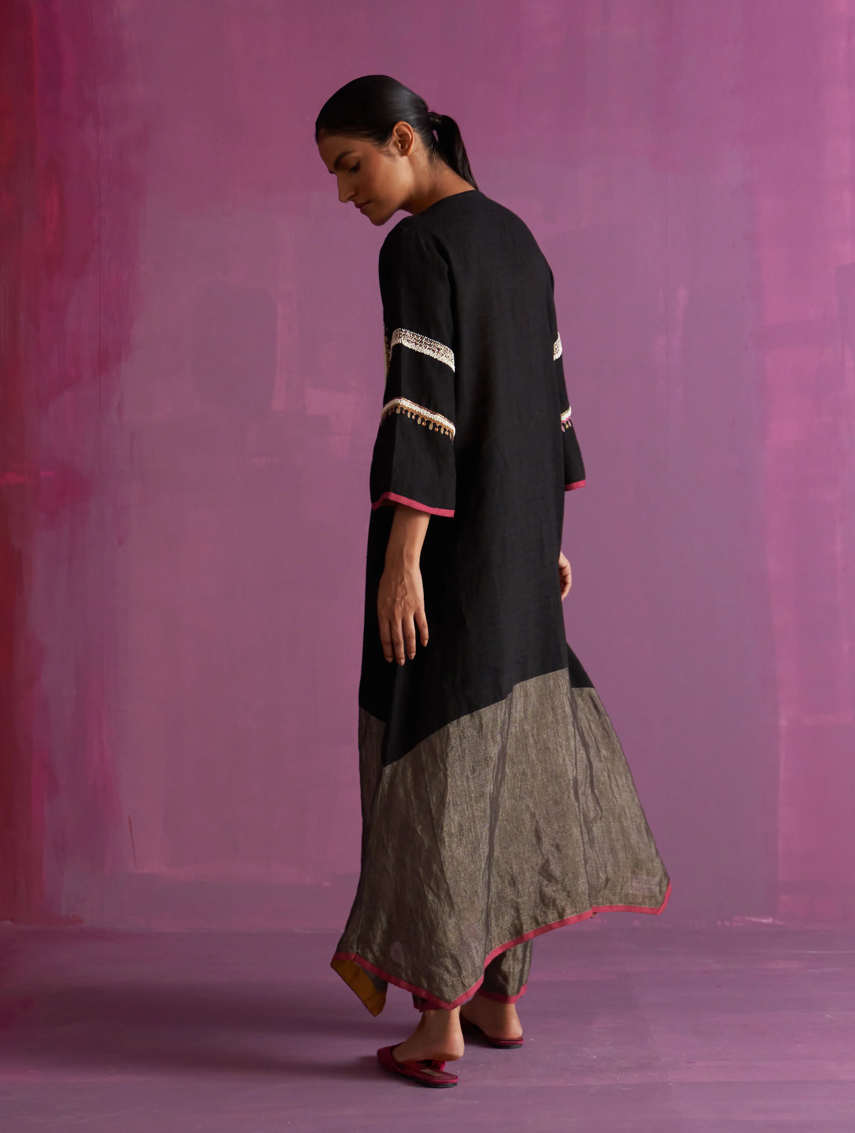 Afra Hand-Embroidered Kurta - Black - Image 7