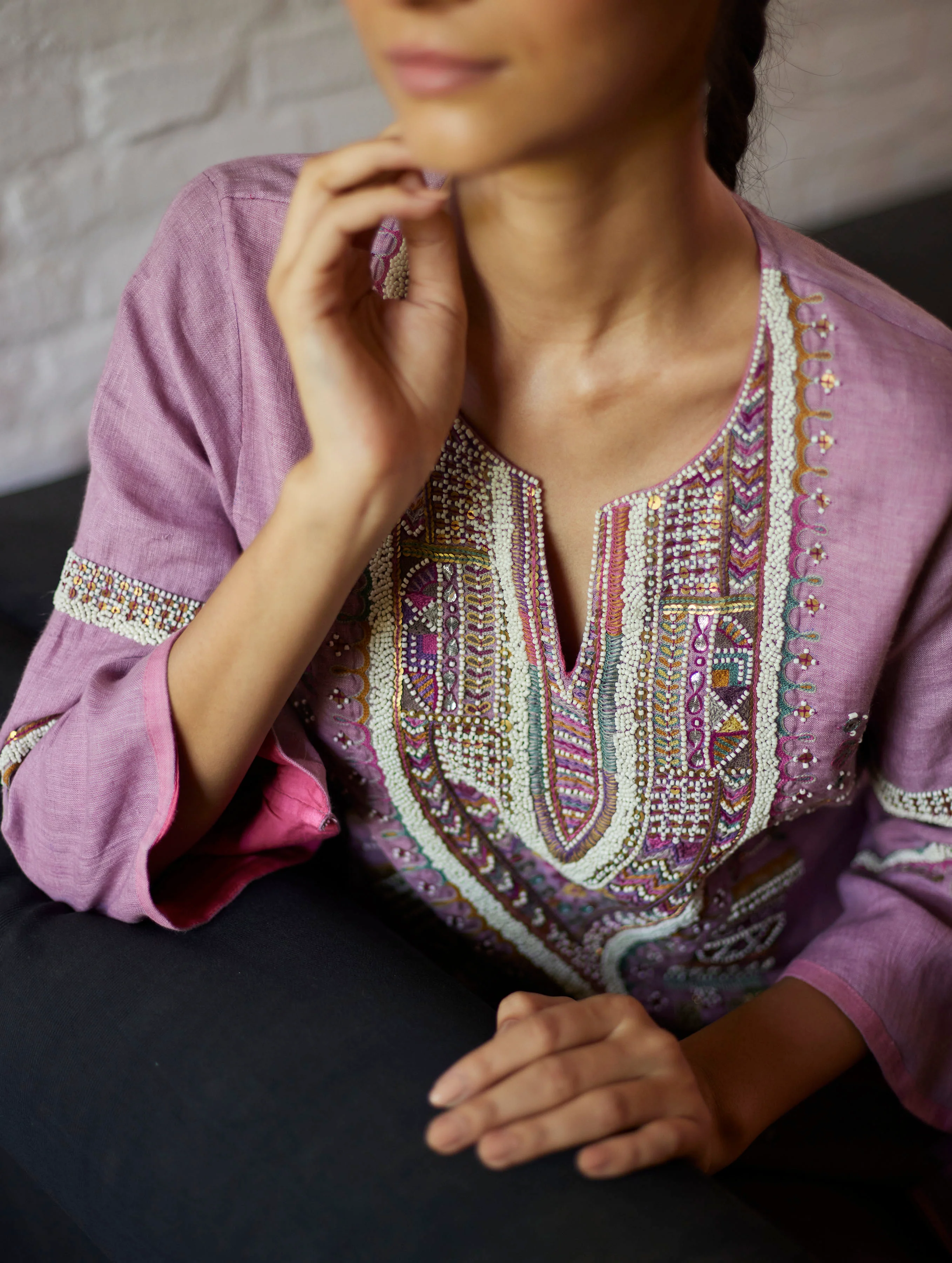 Afra Hand-Embroidered Kurta - Lavender - Image 5