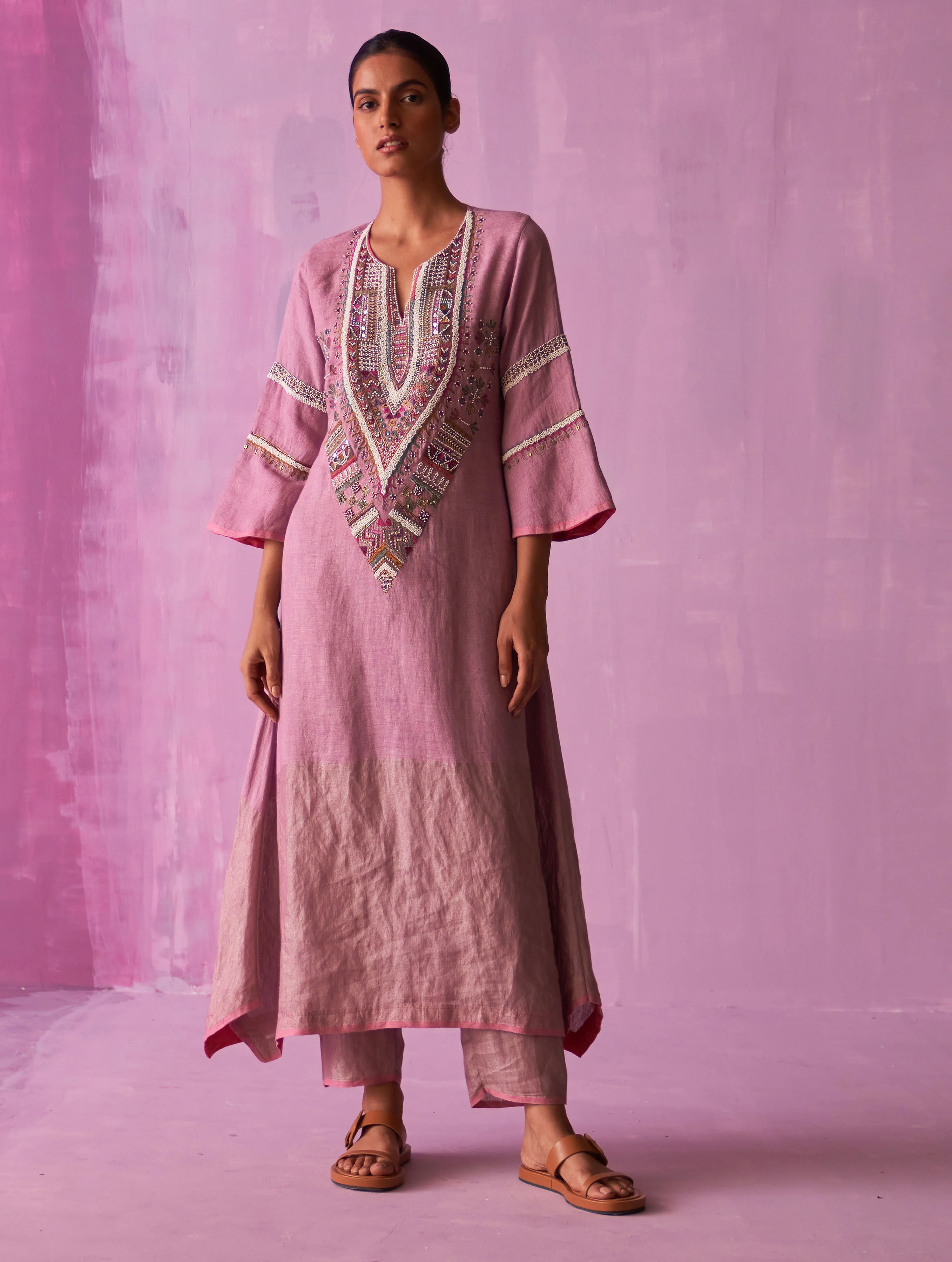 Afra Hand-Embroidered Kurta Set - Lavender - Image 5