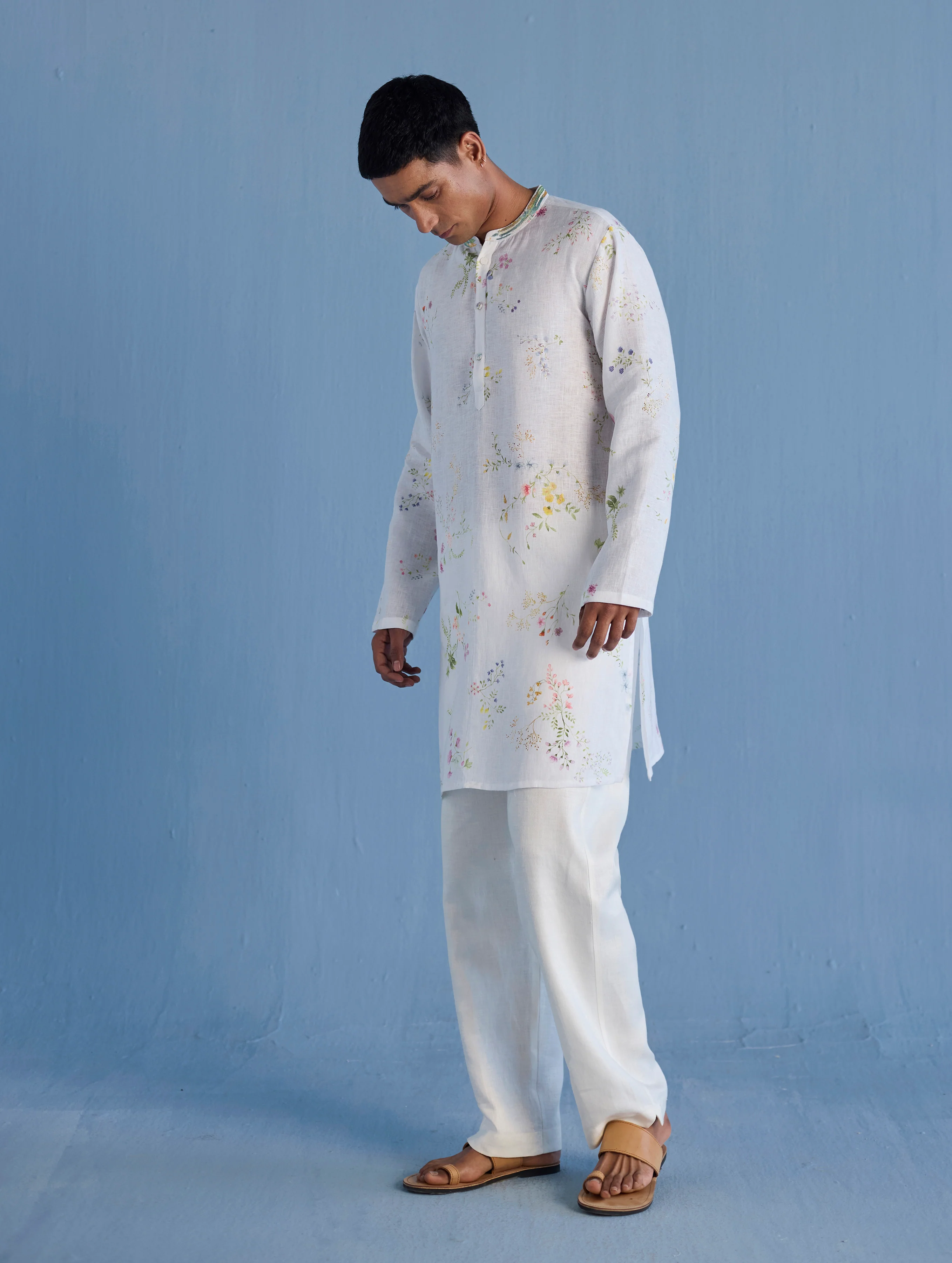 Ahan Floral Printed Kurta with Embroidered Collar - White - Image 9