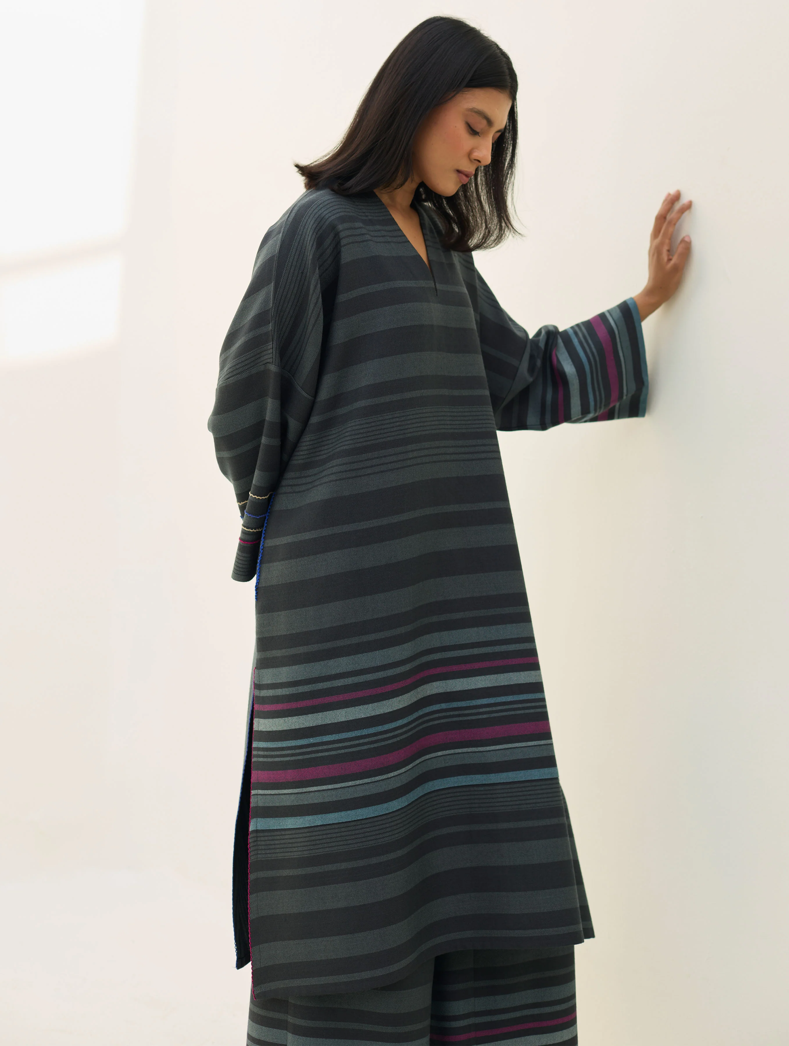 Anette Pheran Merino Wool Kurta Set - Charcoal - Image 10