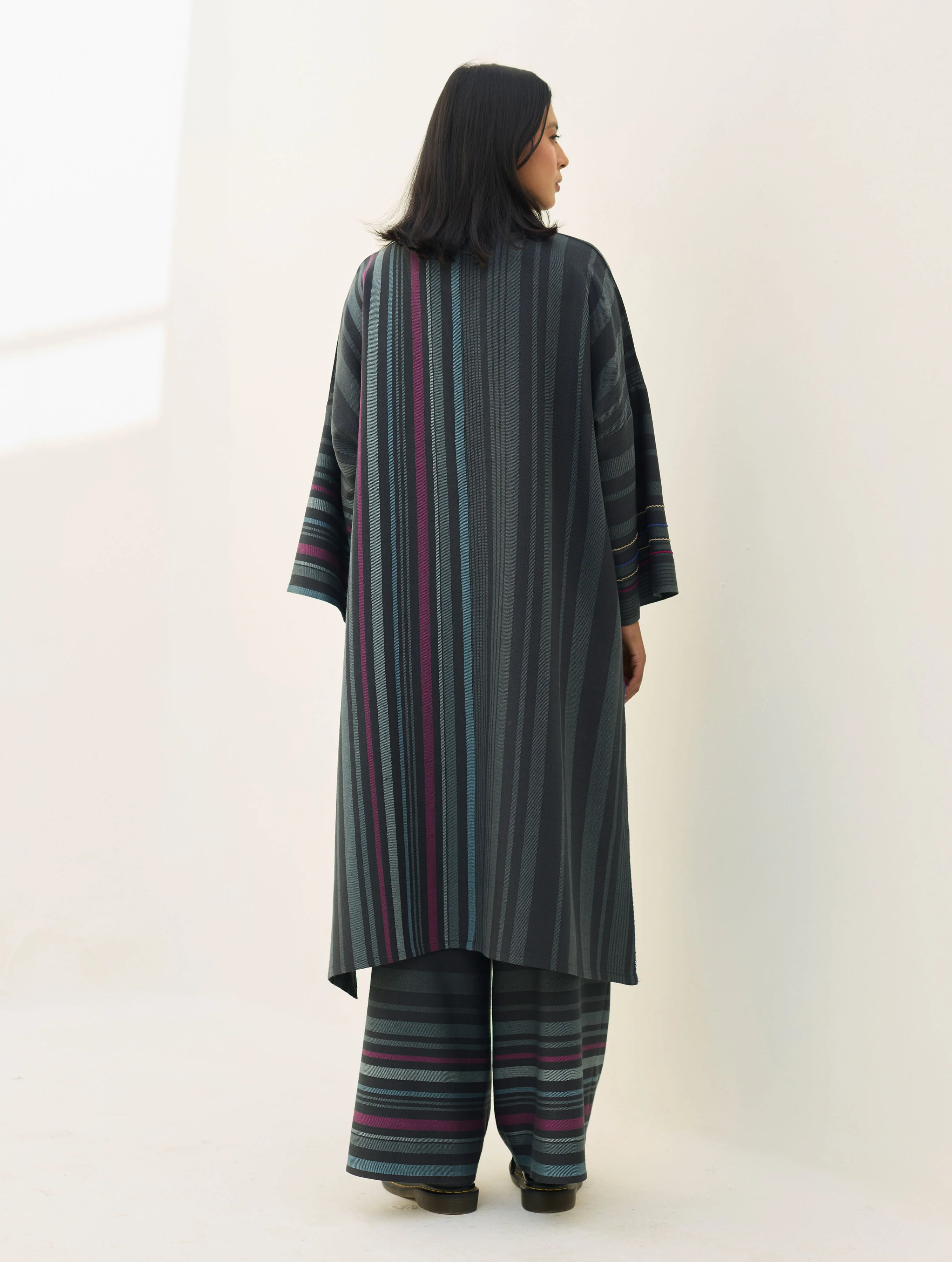 Anette Pheran Merino Wool Kurta Set - Charcoal - Image 8