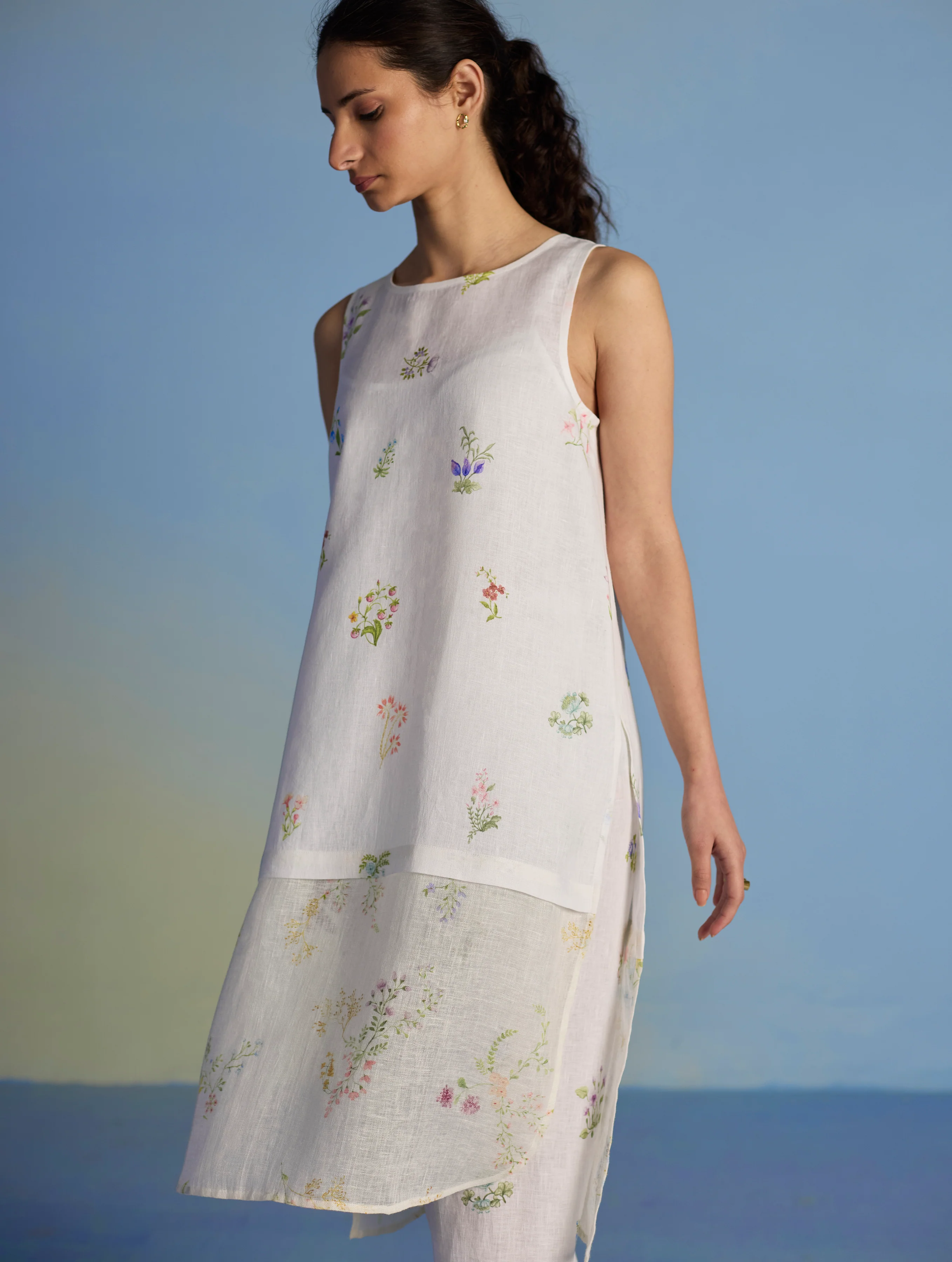 Aneya Patchwork Floral Linen Kurta - White - Image 2
