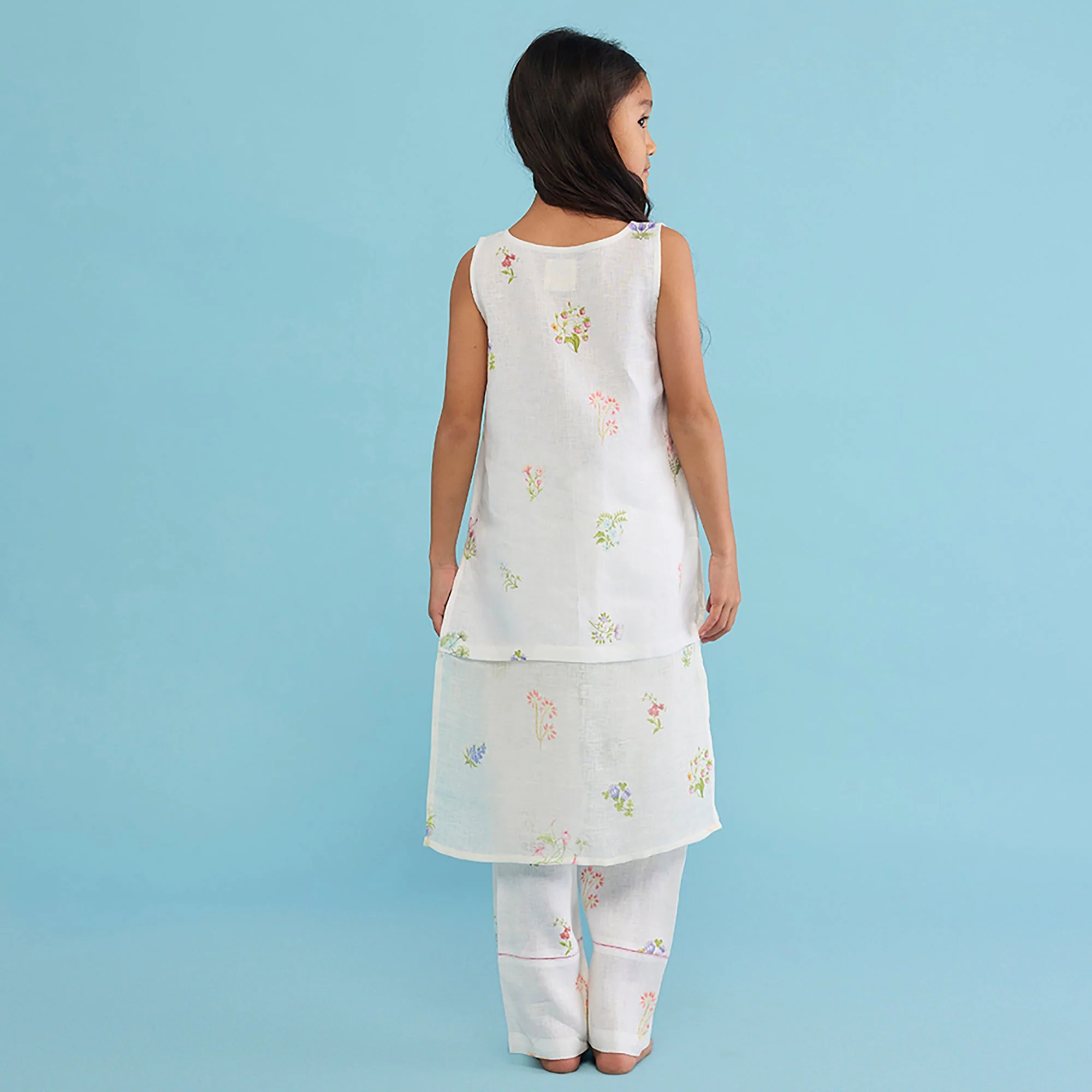 Aneya Patchwork Floral Linen Kurta - White - Image 3