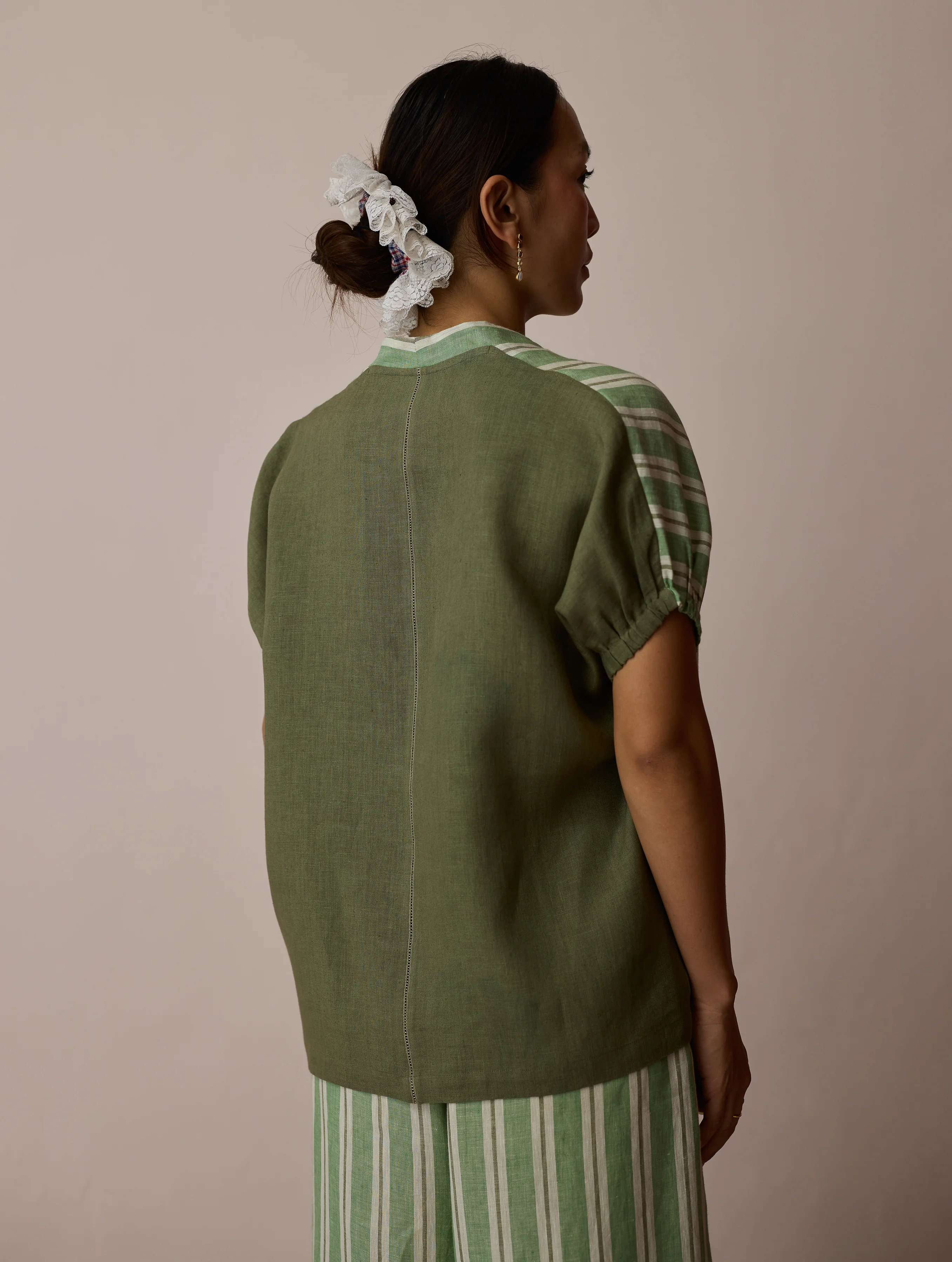 Anne V-Neck Stripe Linen Top - Fern - Image 13
