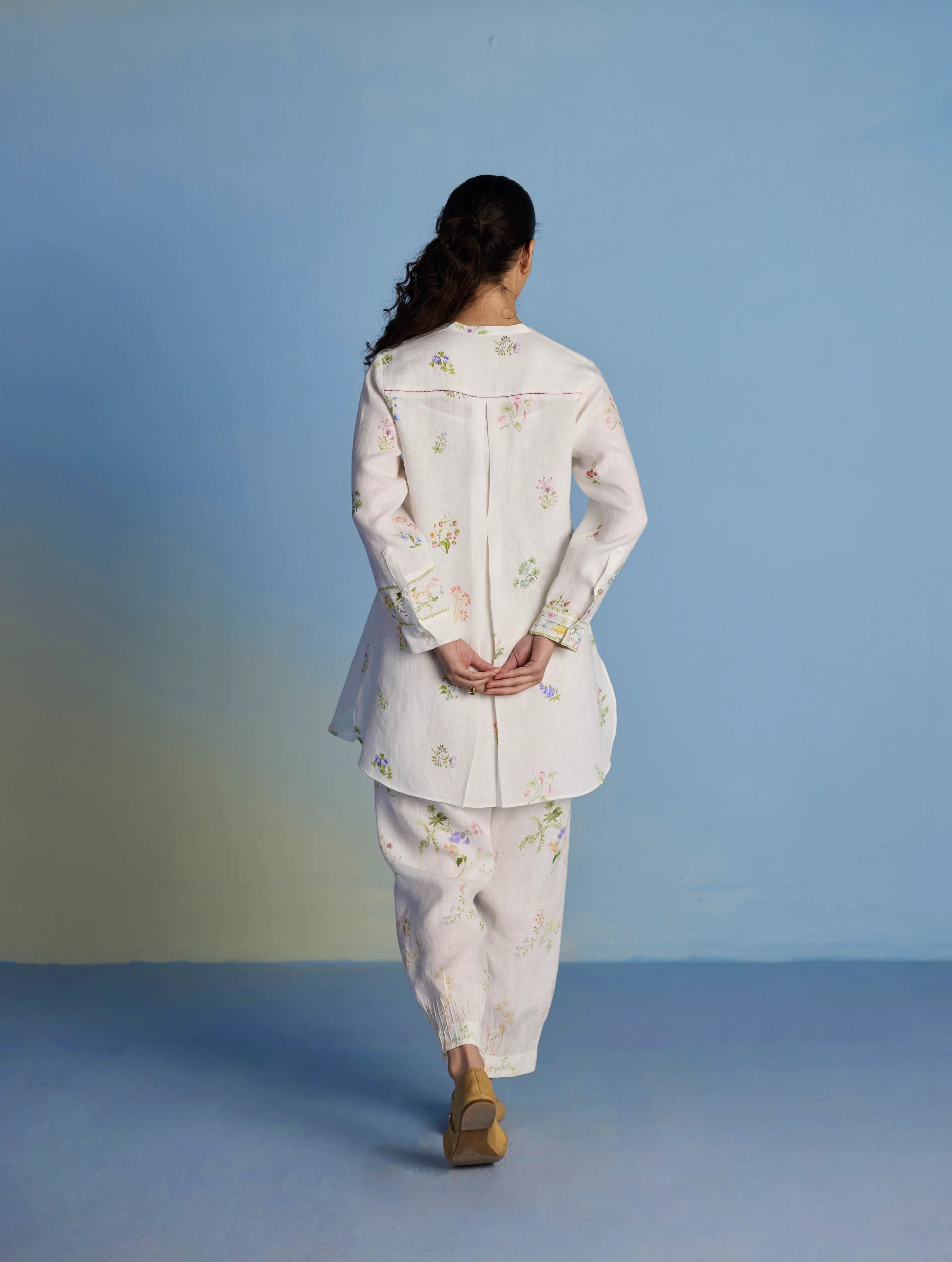 Anya Hand-Embroidered Floral Linen Co-ord Set - White - Image 2