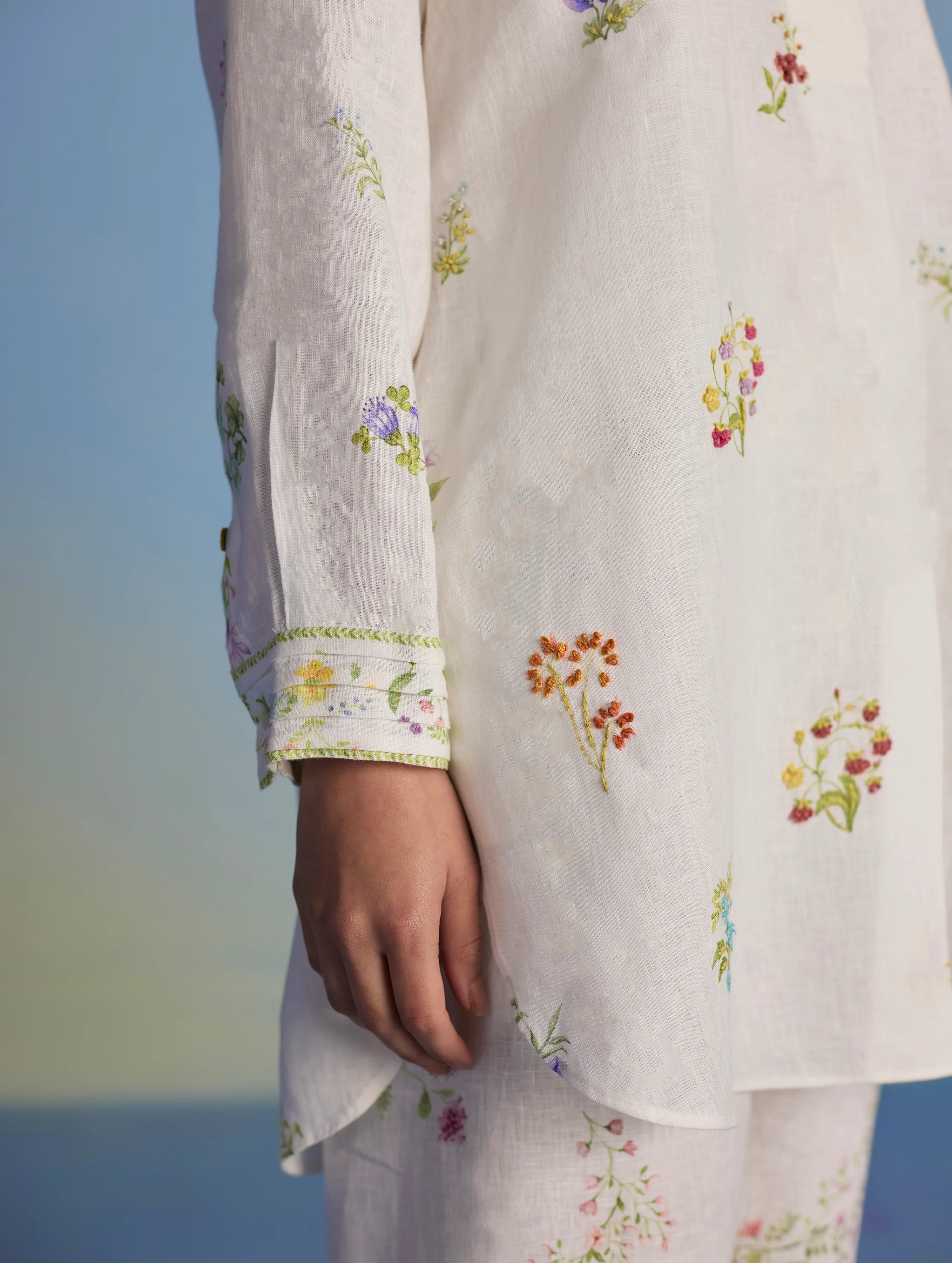 Anya Hand-Embroidered Floral Linen Co-ord Set - White - Image 3