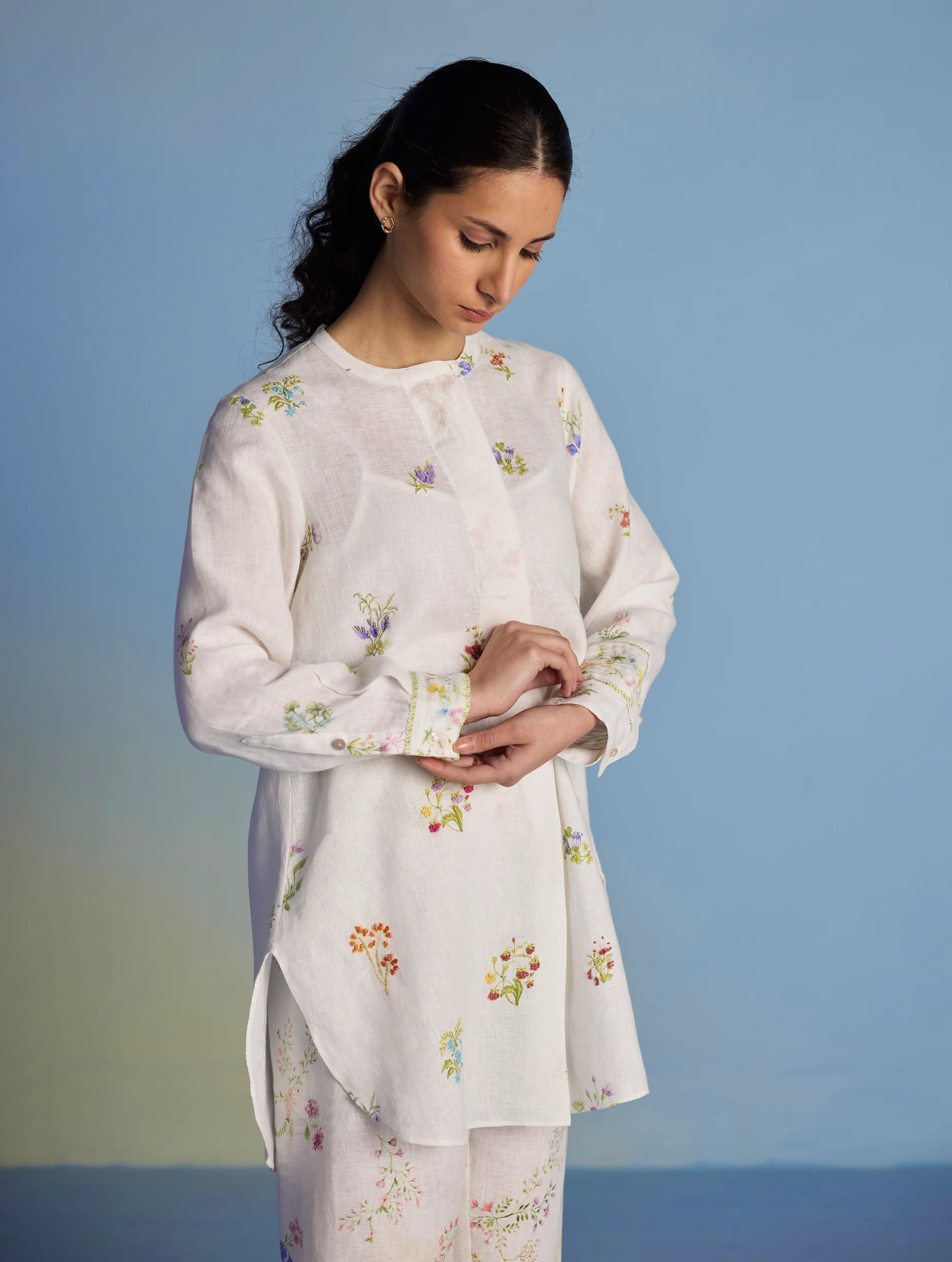 Anya Hand-Embroidered Floral Linen Co-ord Set - White - Image 4