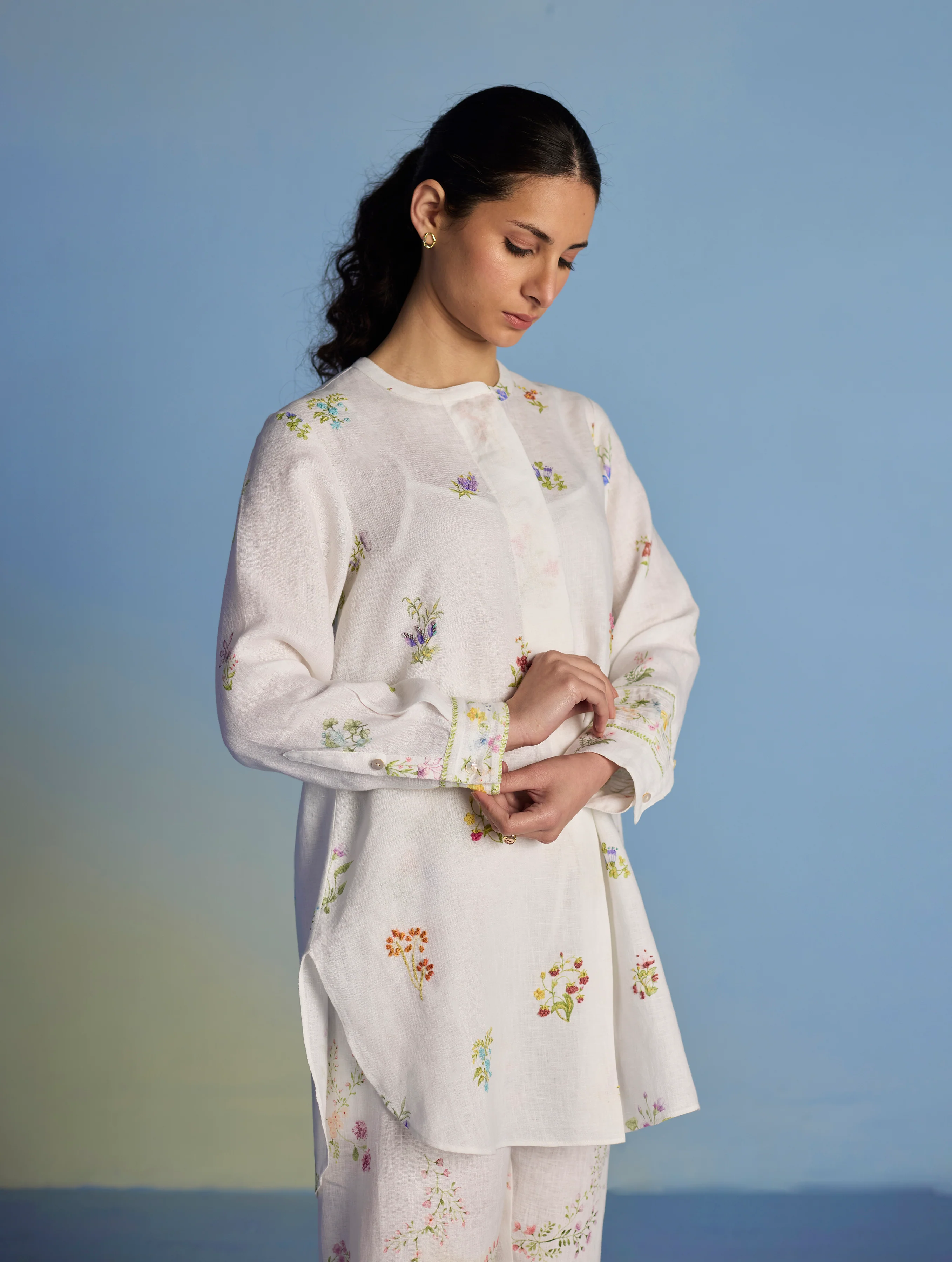 Anya Hand-Embroidered Floral Linen Co-ord Set - White - Image 7