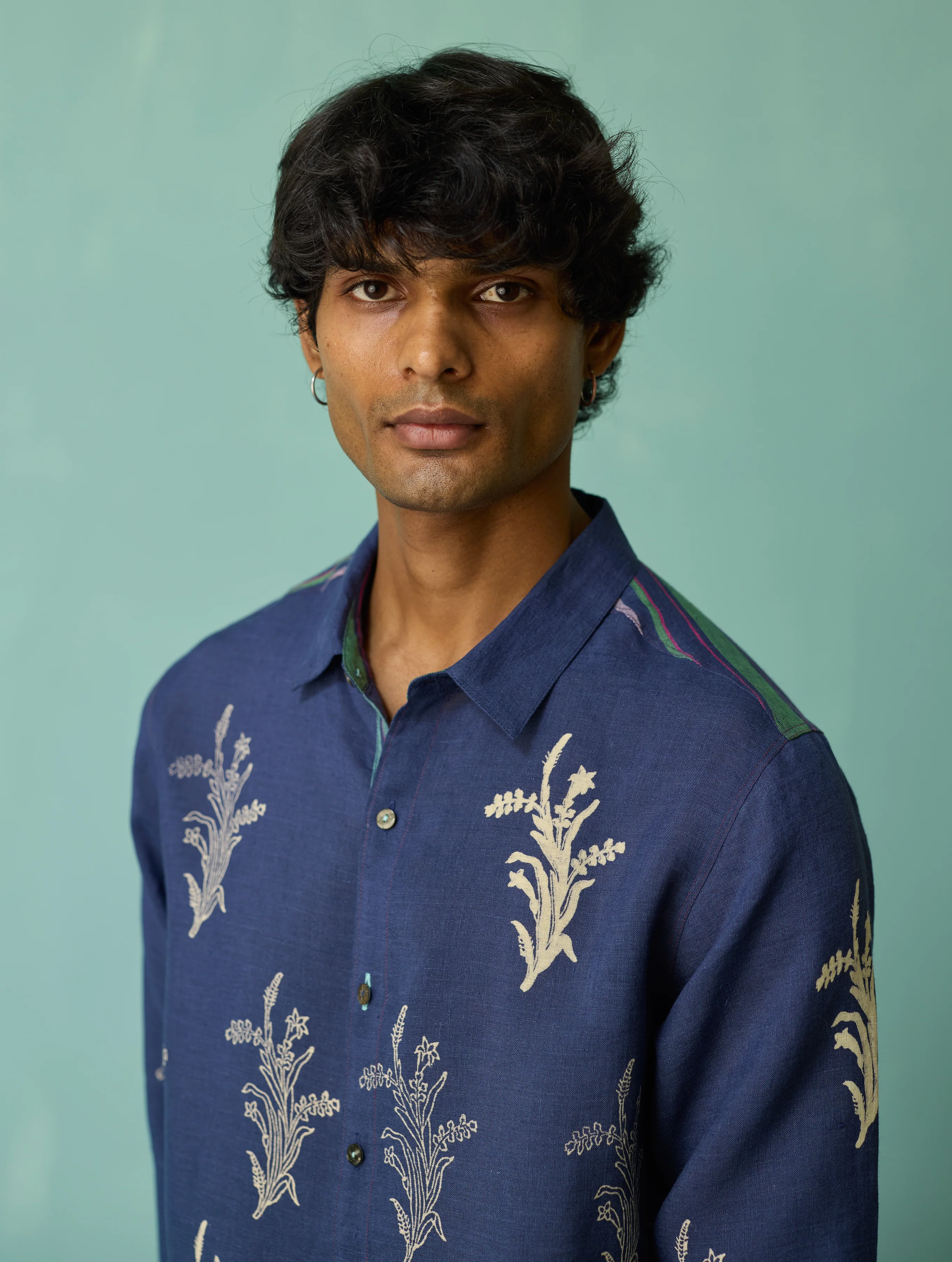 Arden Block-Printed Floral Shirt - Indigo - Image 8
