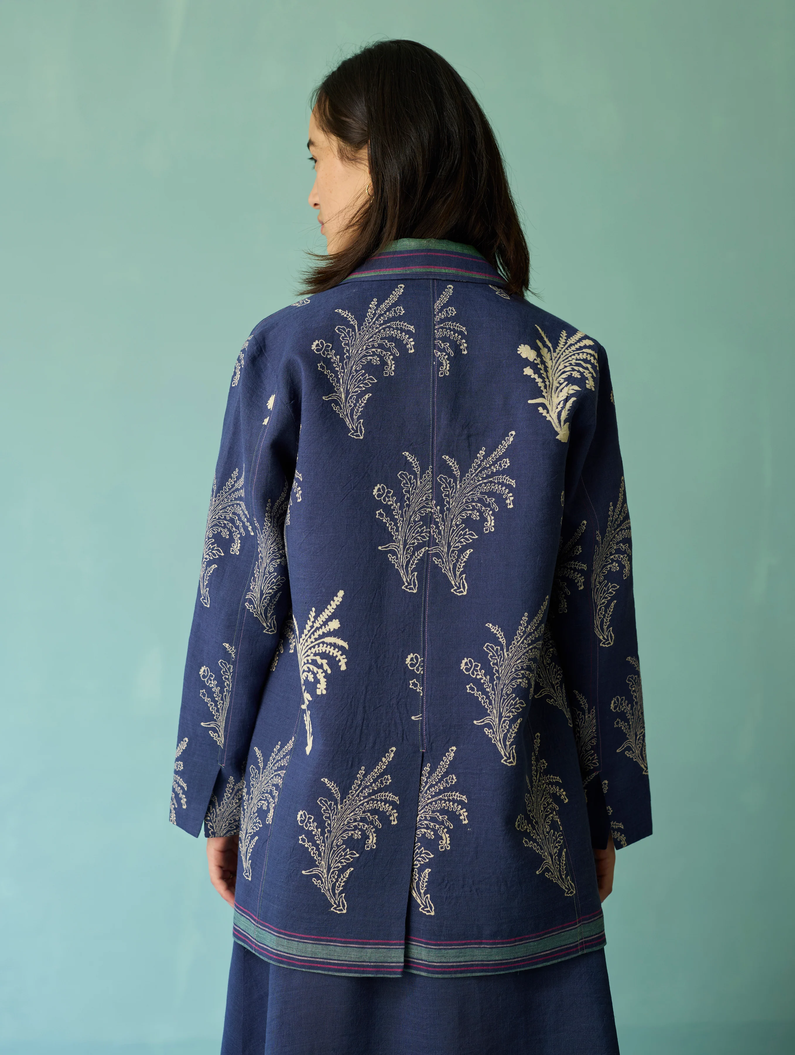 Arya Block Printed Floral Blazer - Indigo - Image 15