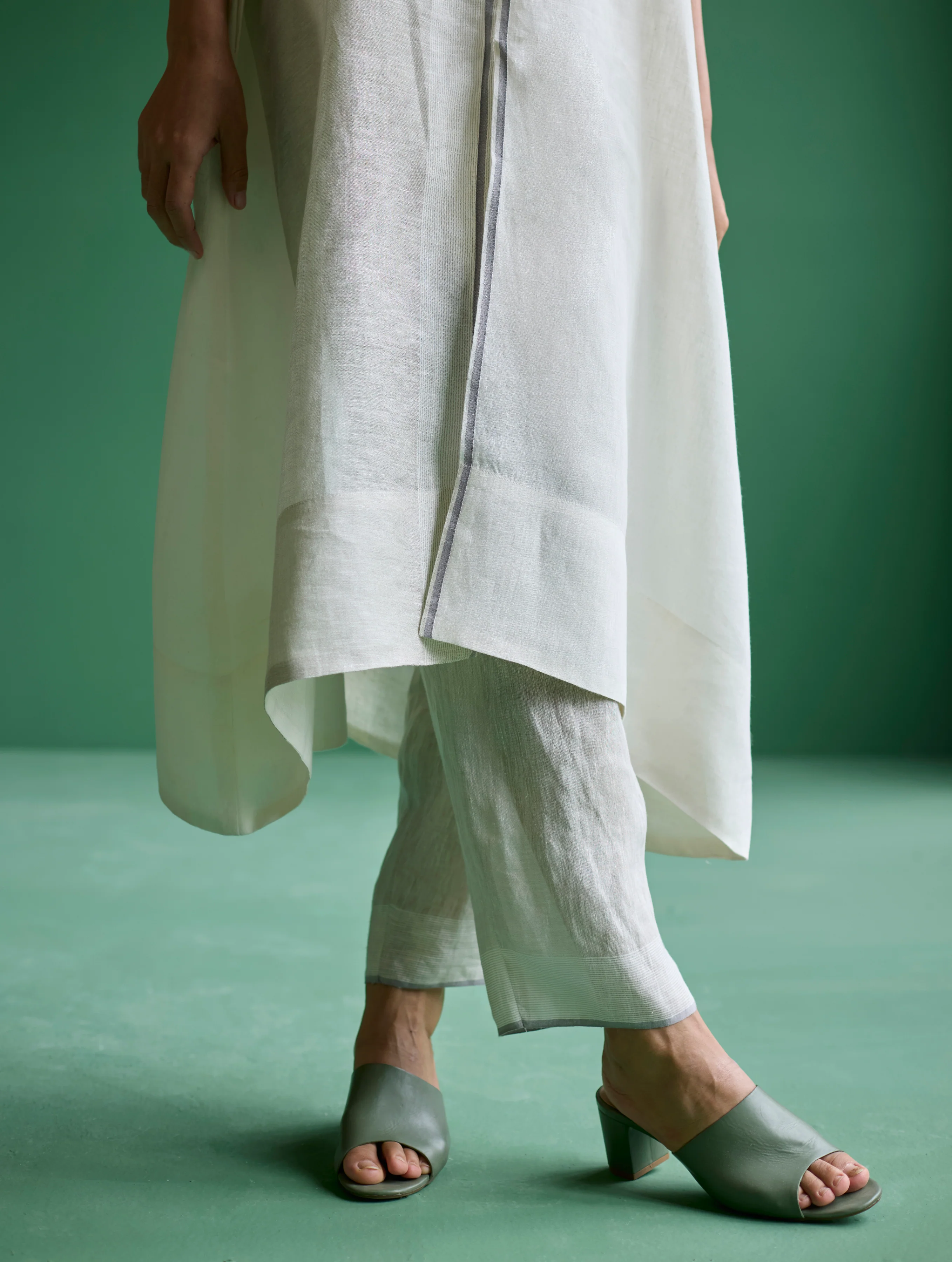 Ayana Metallic Linen Border Top - Ivory - Image 5