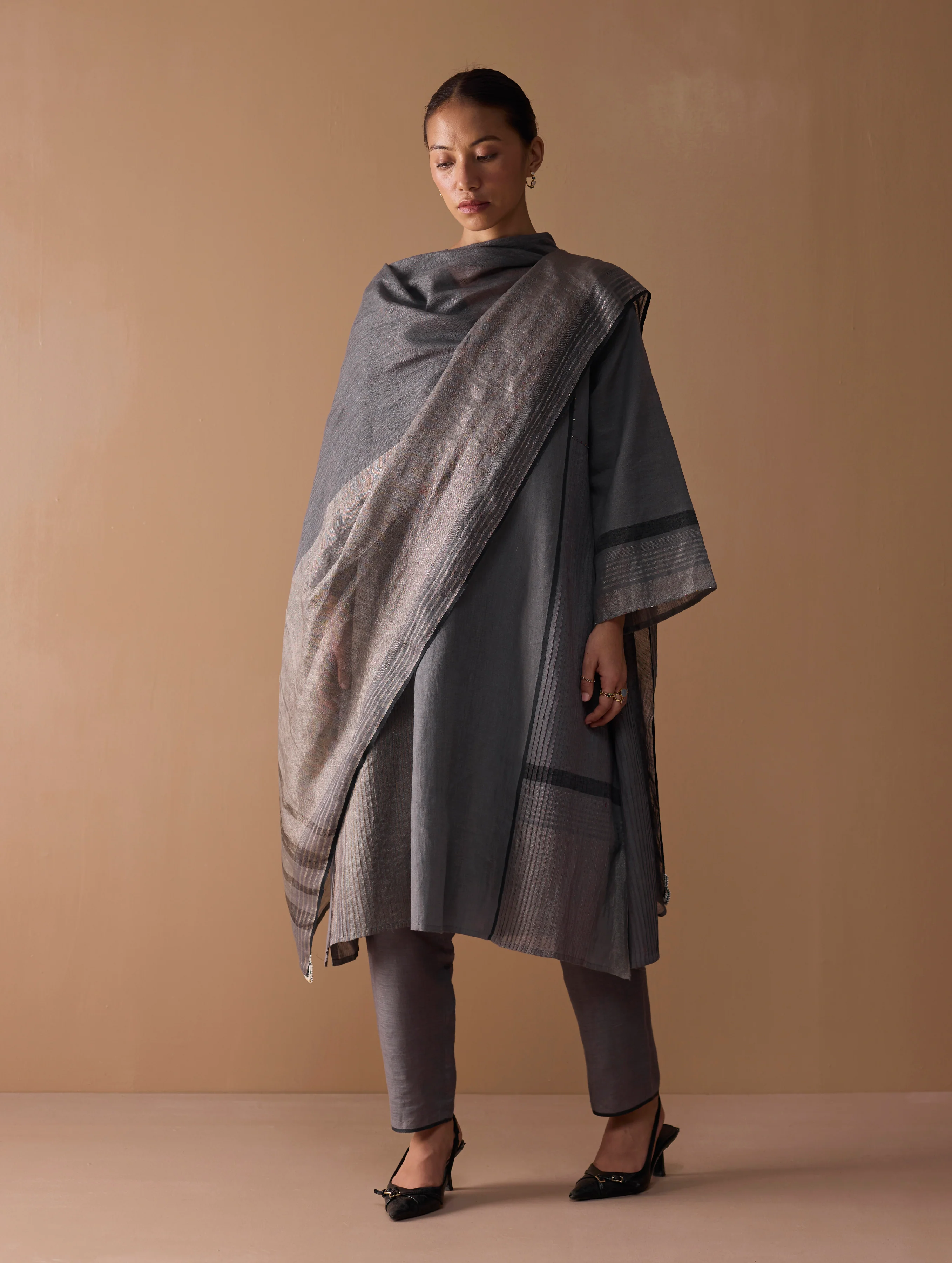 Baro Metallic Linen Stripe Dupatta - Metallic Grey - Image 7
