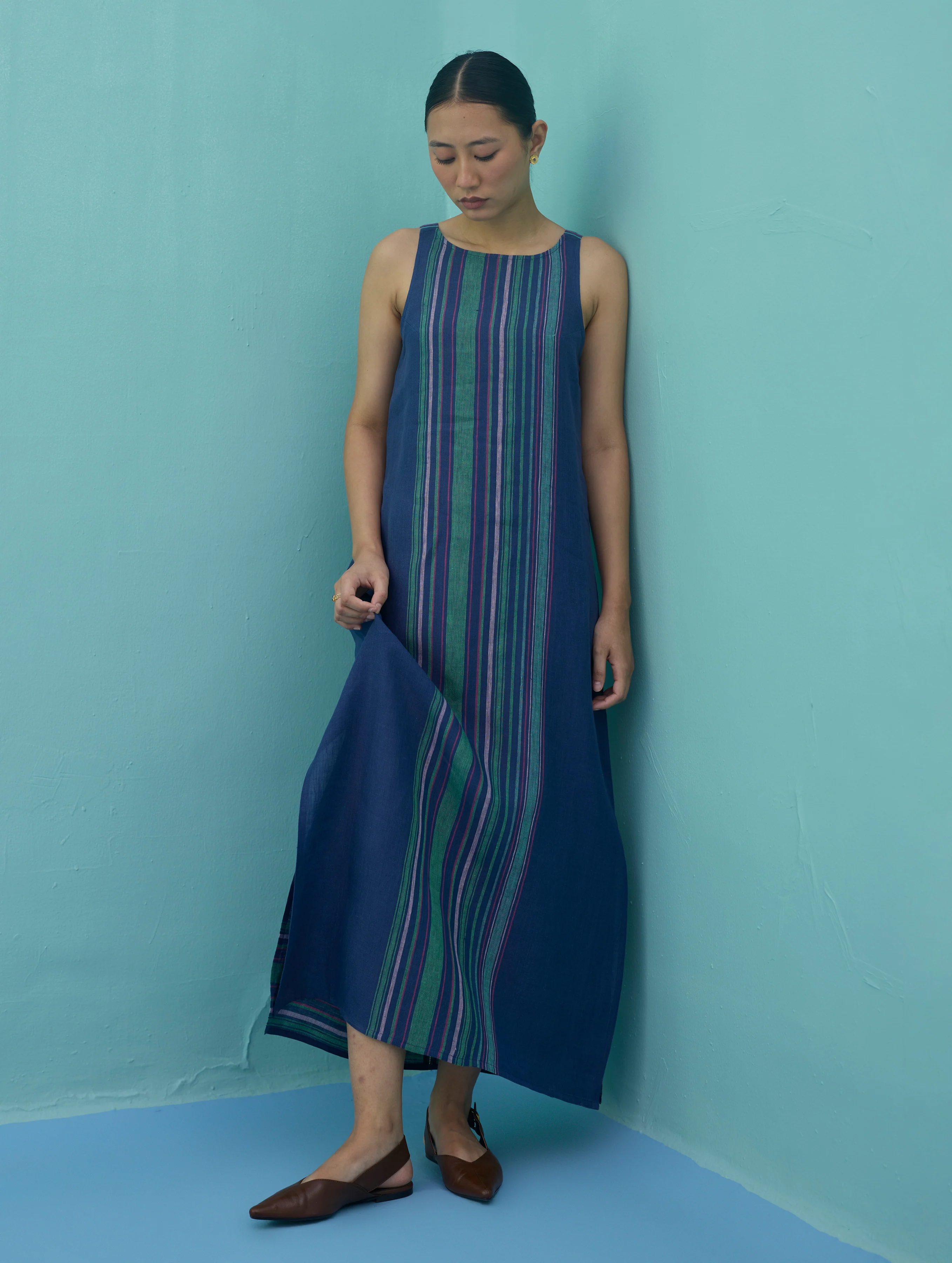 Beli Sleeveless Border Linen Dress - Indigo - Image 4