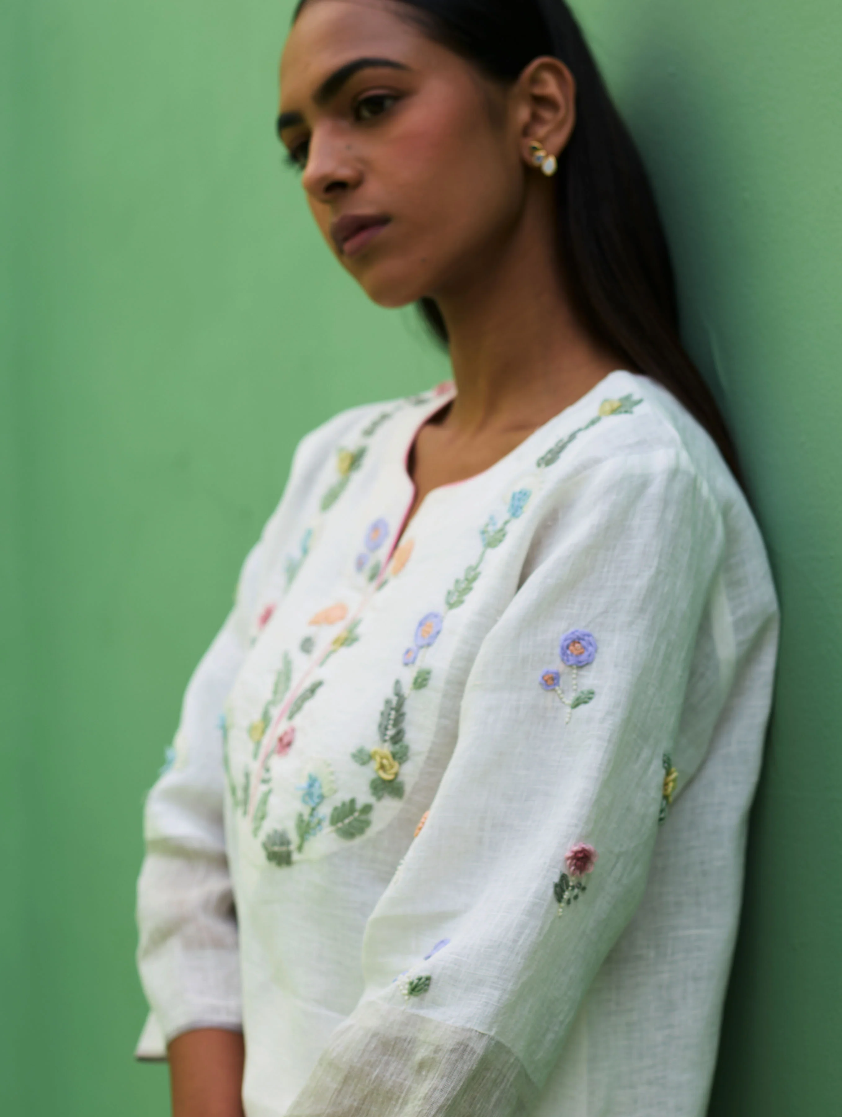 Celia Metallic Linen Hand-Embroidered Kurta Set - Ivory - Image 14