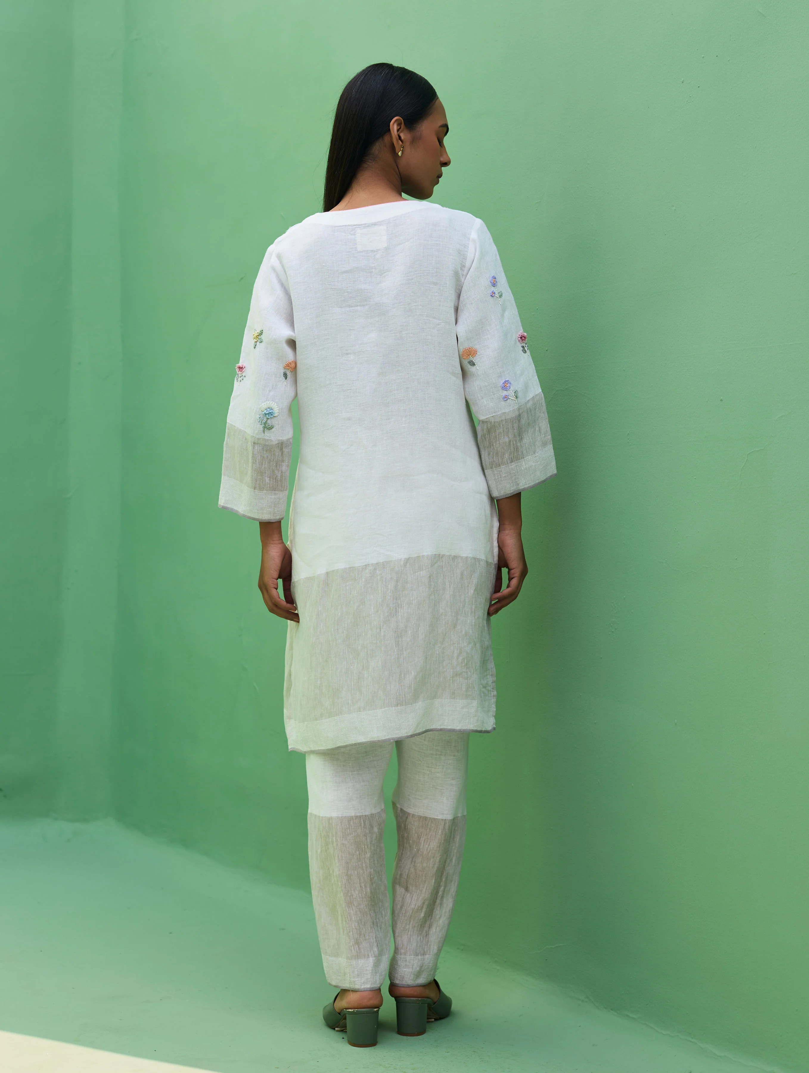 Celia Metallic Linen Hand-Embroidered Kurta Set - Ivory - Image 15