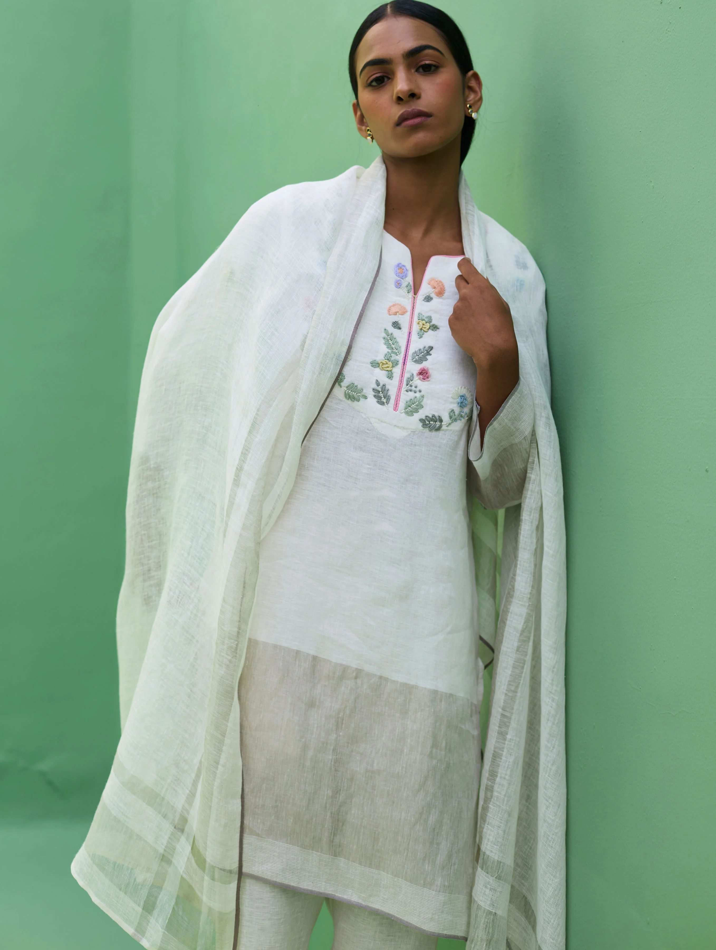 Celia Metallic Linen Hand-Embroidered Kurta Set - Ivory - Image 10