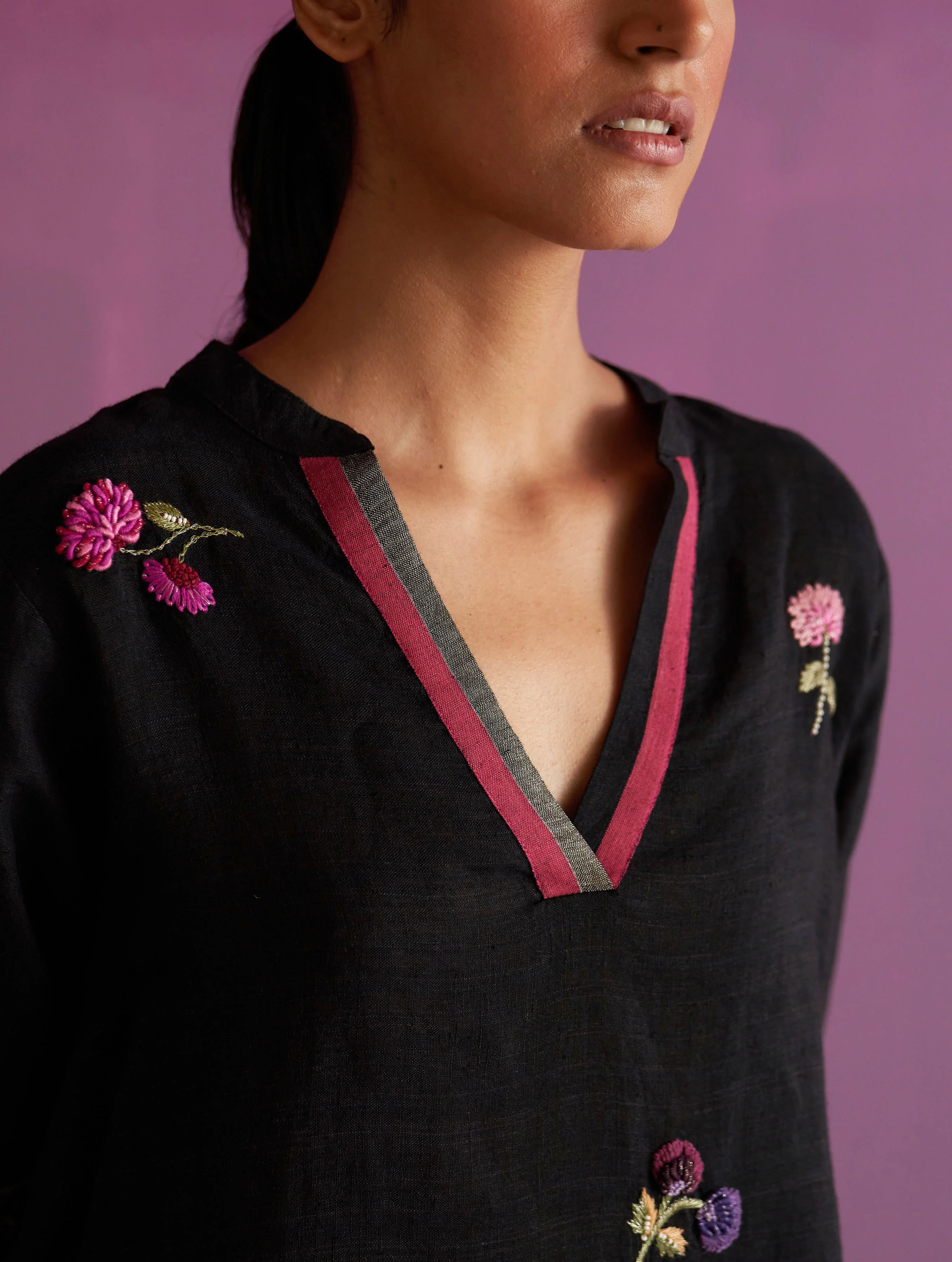 Cyra Floral Hand-Embroidered Kurta - Black - Image 4