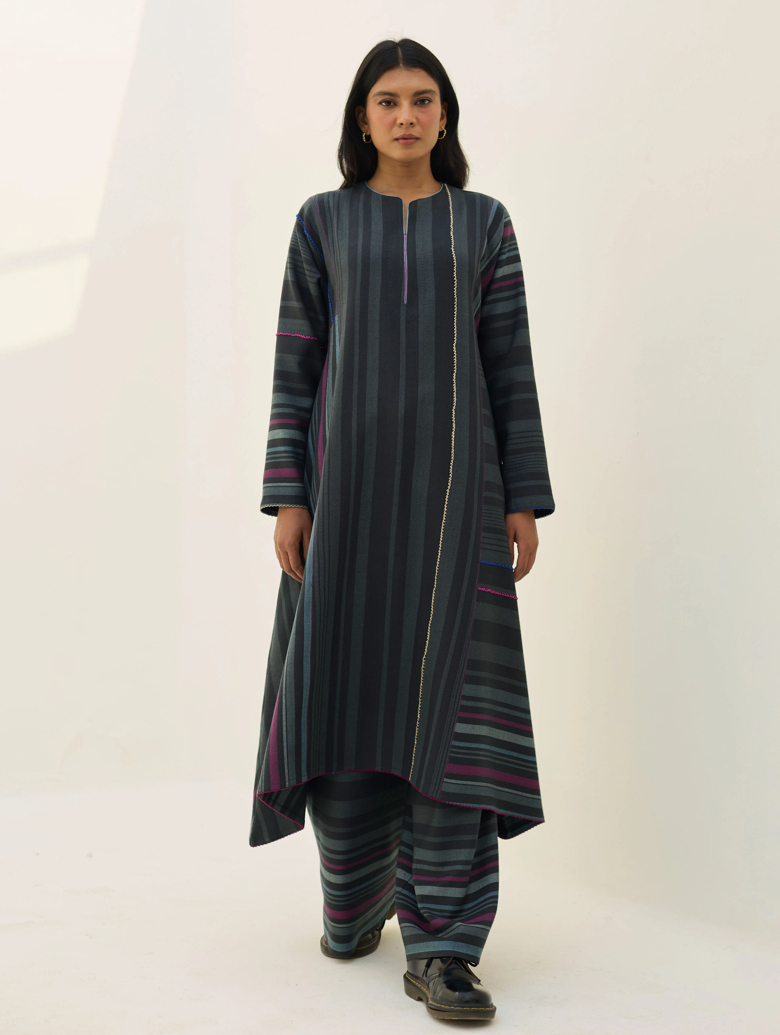 Daphne Merino Wool Kurta - Charcoal - Image 3