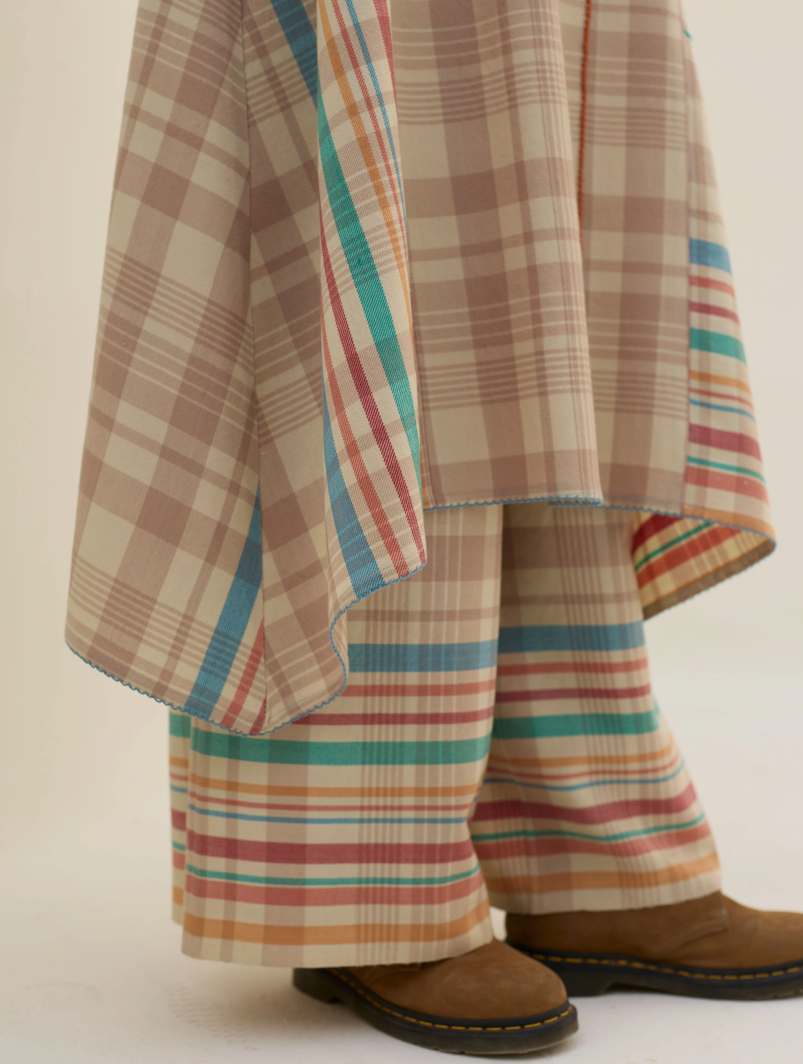 Daphne Merino Wool Kurta Set - Beige - Image 2