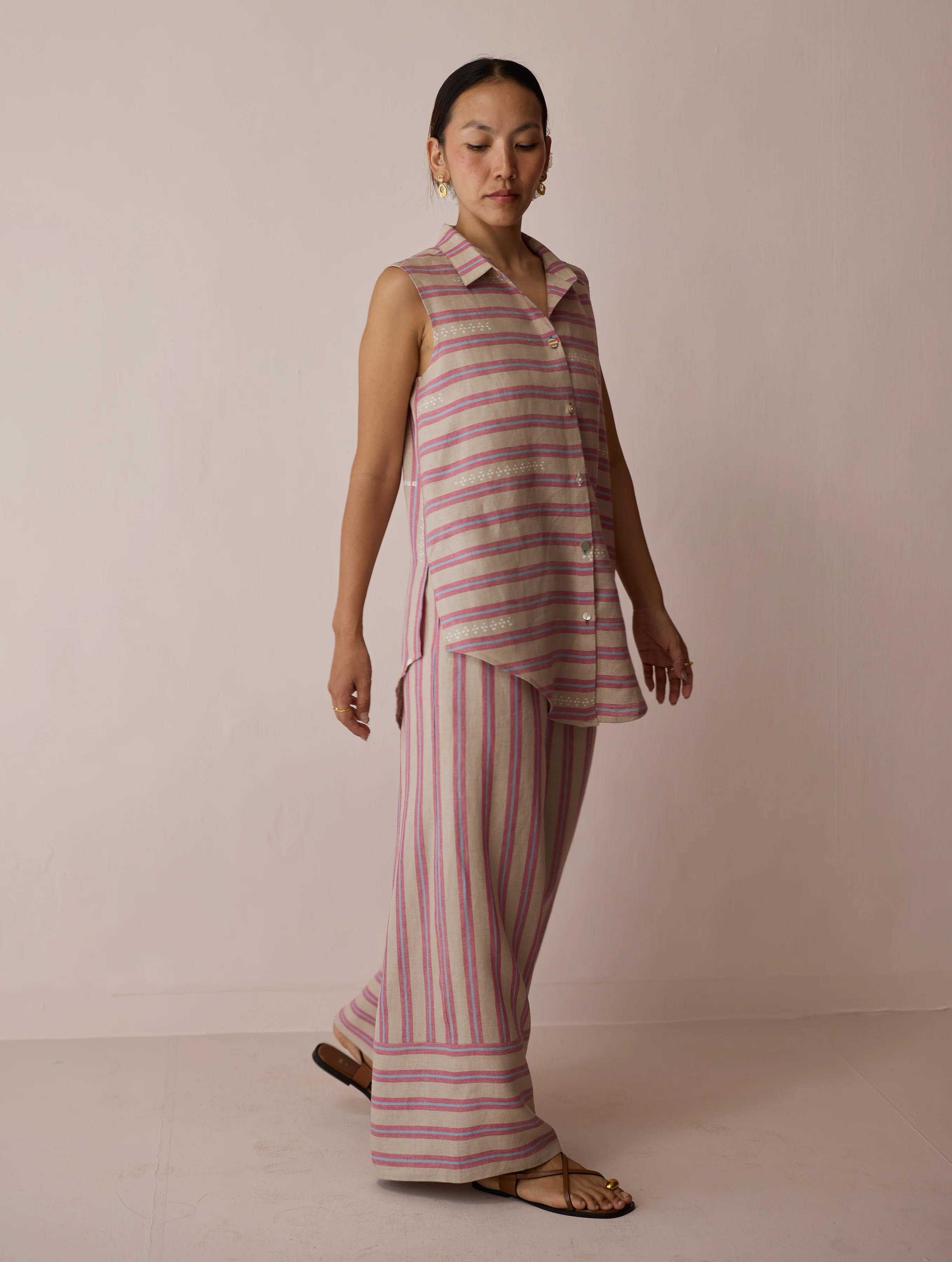 Ello Sleeveless Block-Printed Linen Shirt - Natural - Image 6