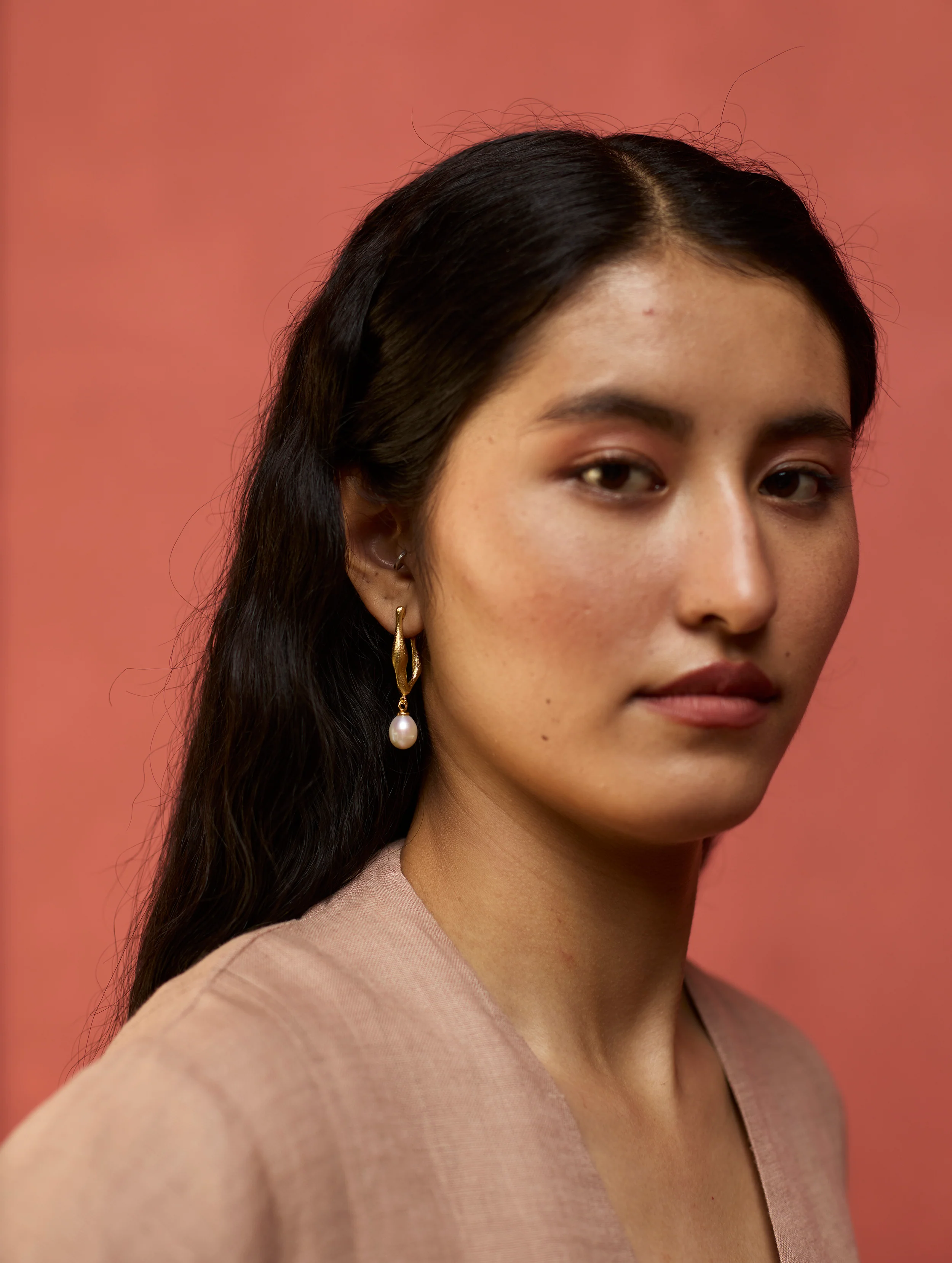 Elynn Earring - Pearl - Image 5