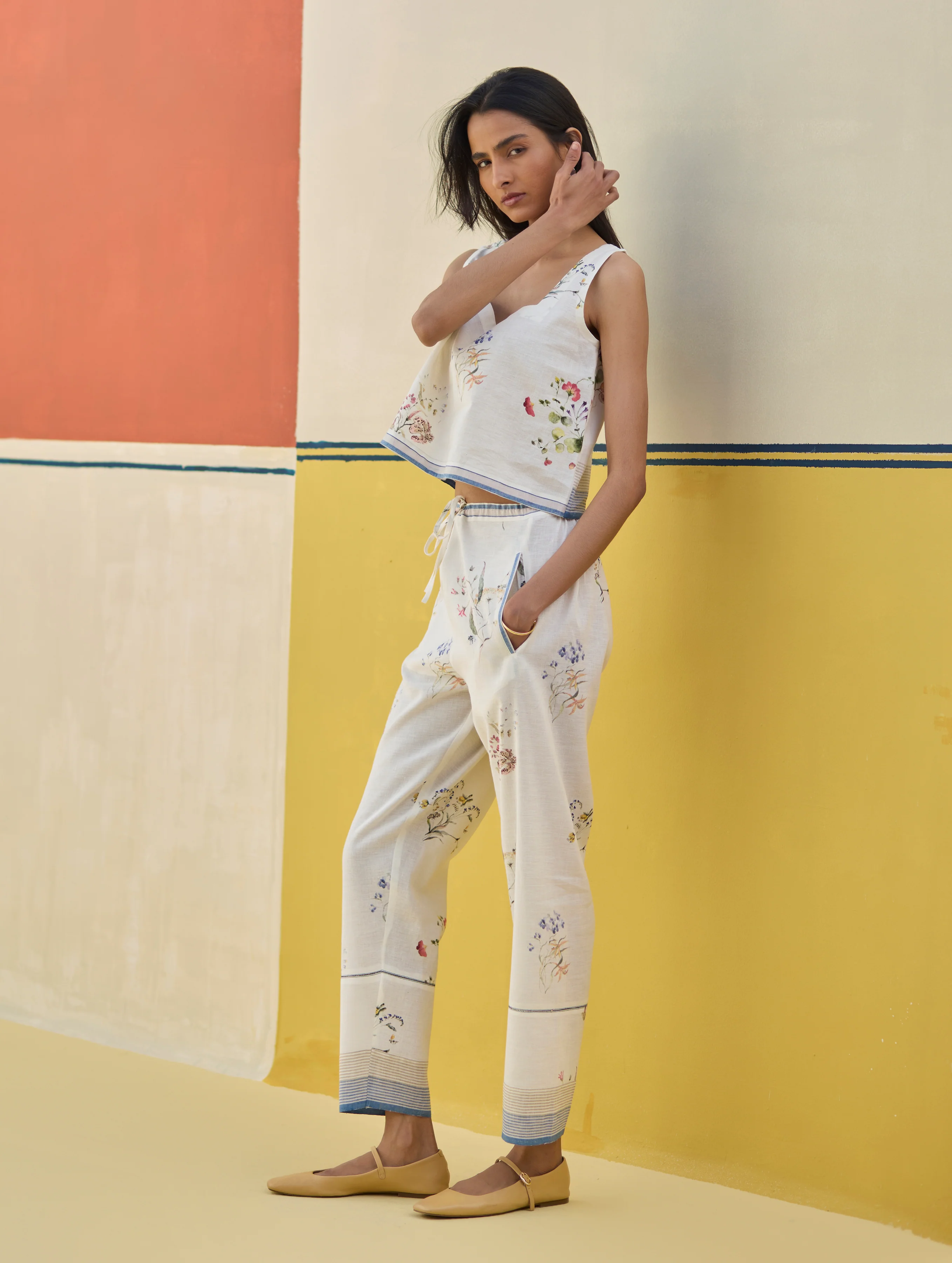 Ema Watercolour Floral Linen Pant - Ivory - Image 4