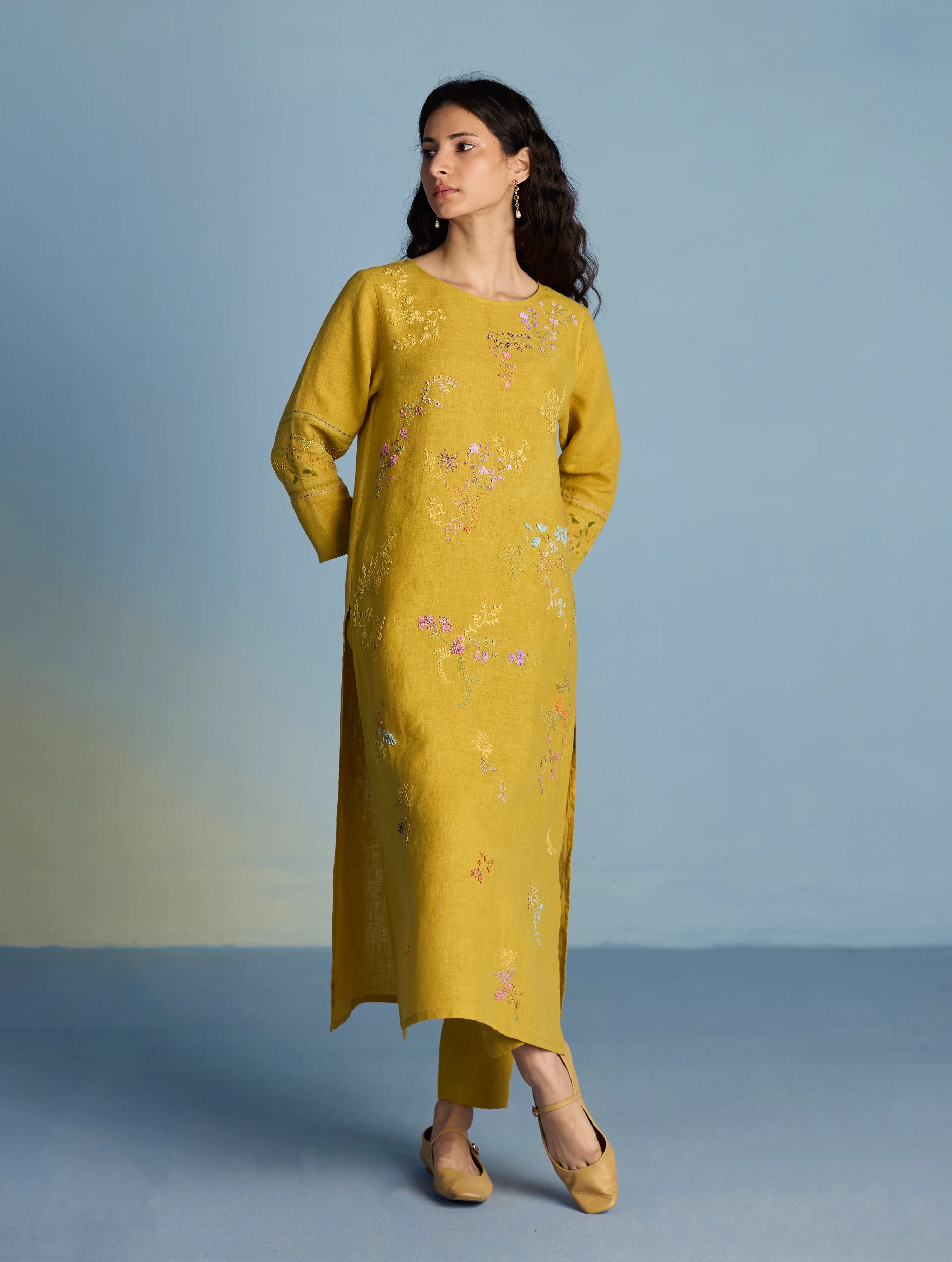 Emra Hand-Embroidered Linen Kurta Set - Ochre - Image 10