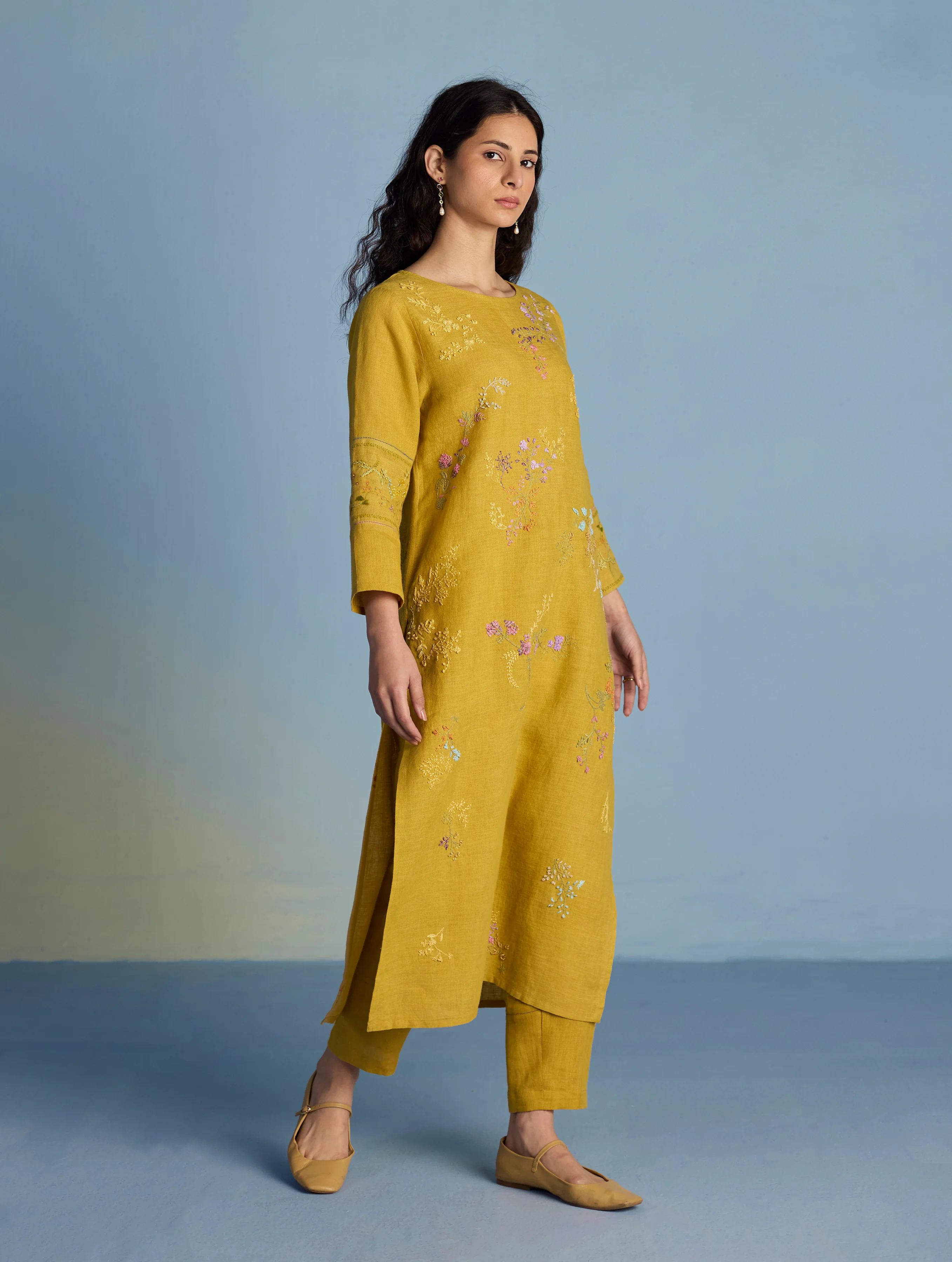 Emra Hand-Embroidered Linen Kurta Set - Ochre - Image 11