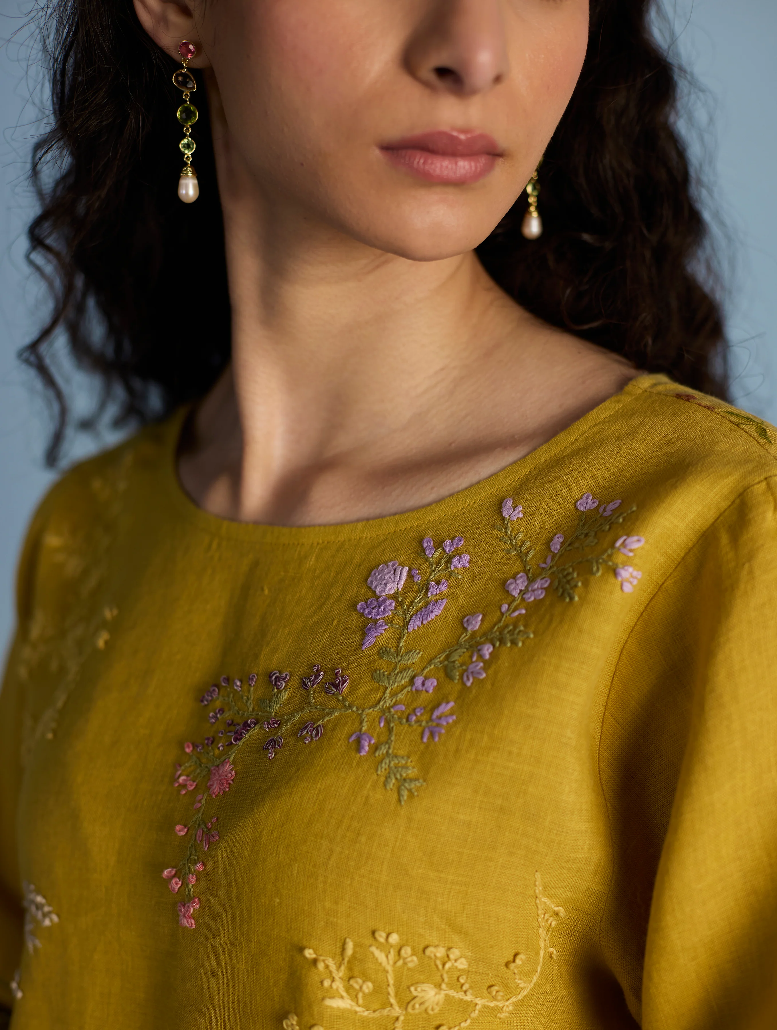 Emra Hand-Embroidered Linen Kurta Set - Ochre - Image 5