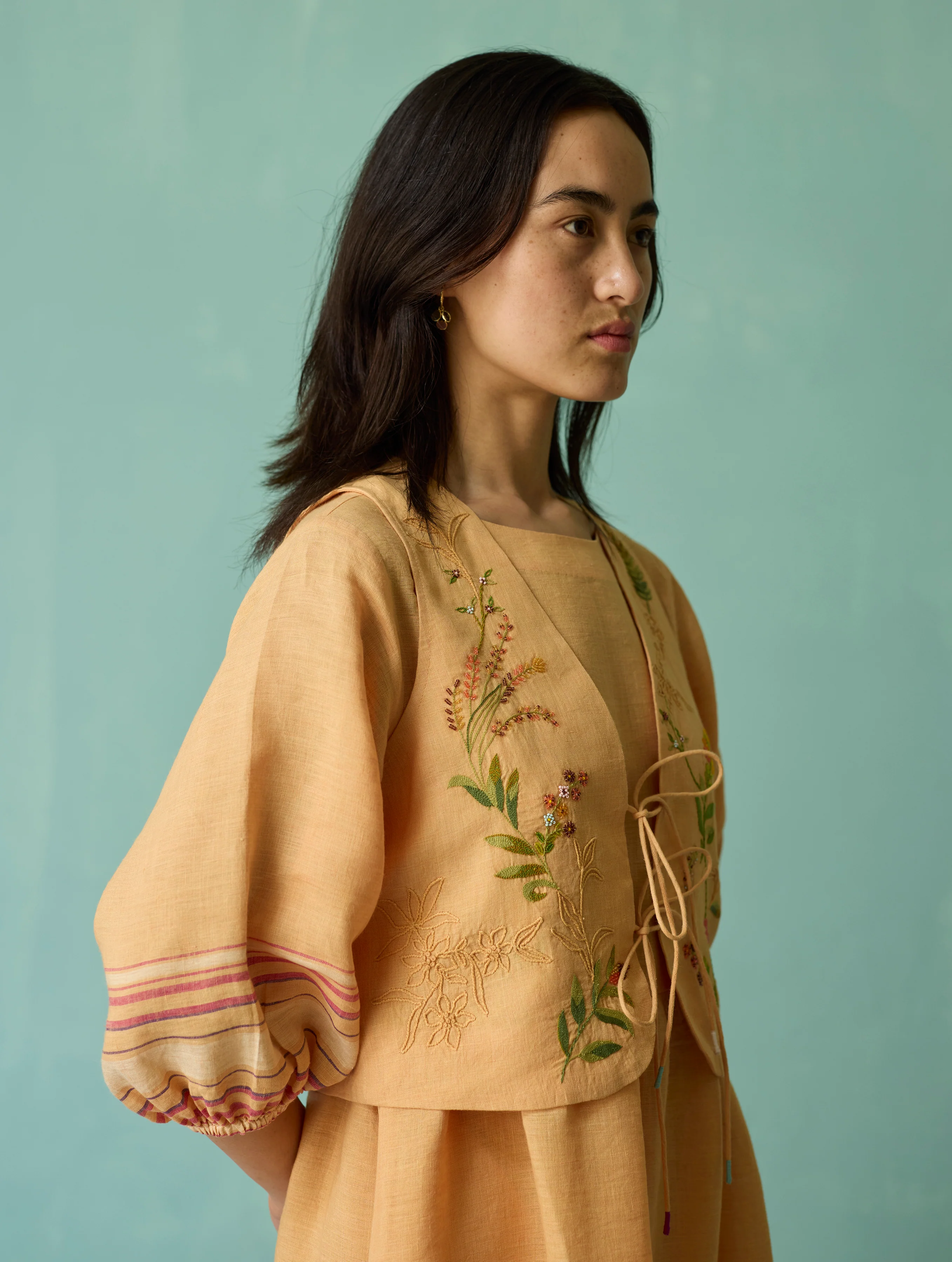 Eon Hand-Embroidered Floral Vest - Apricot - Image 5