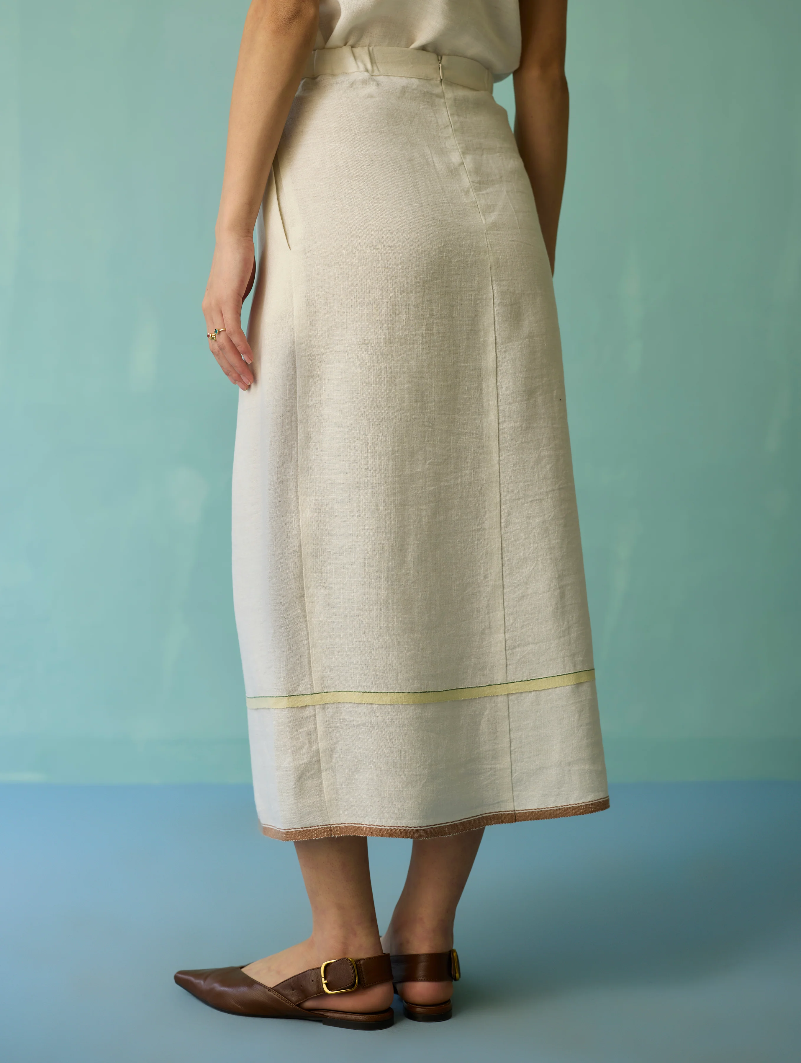 Eon Hand-Embroidered Floral Vest Co-ord Set - Ivory - Image 12