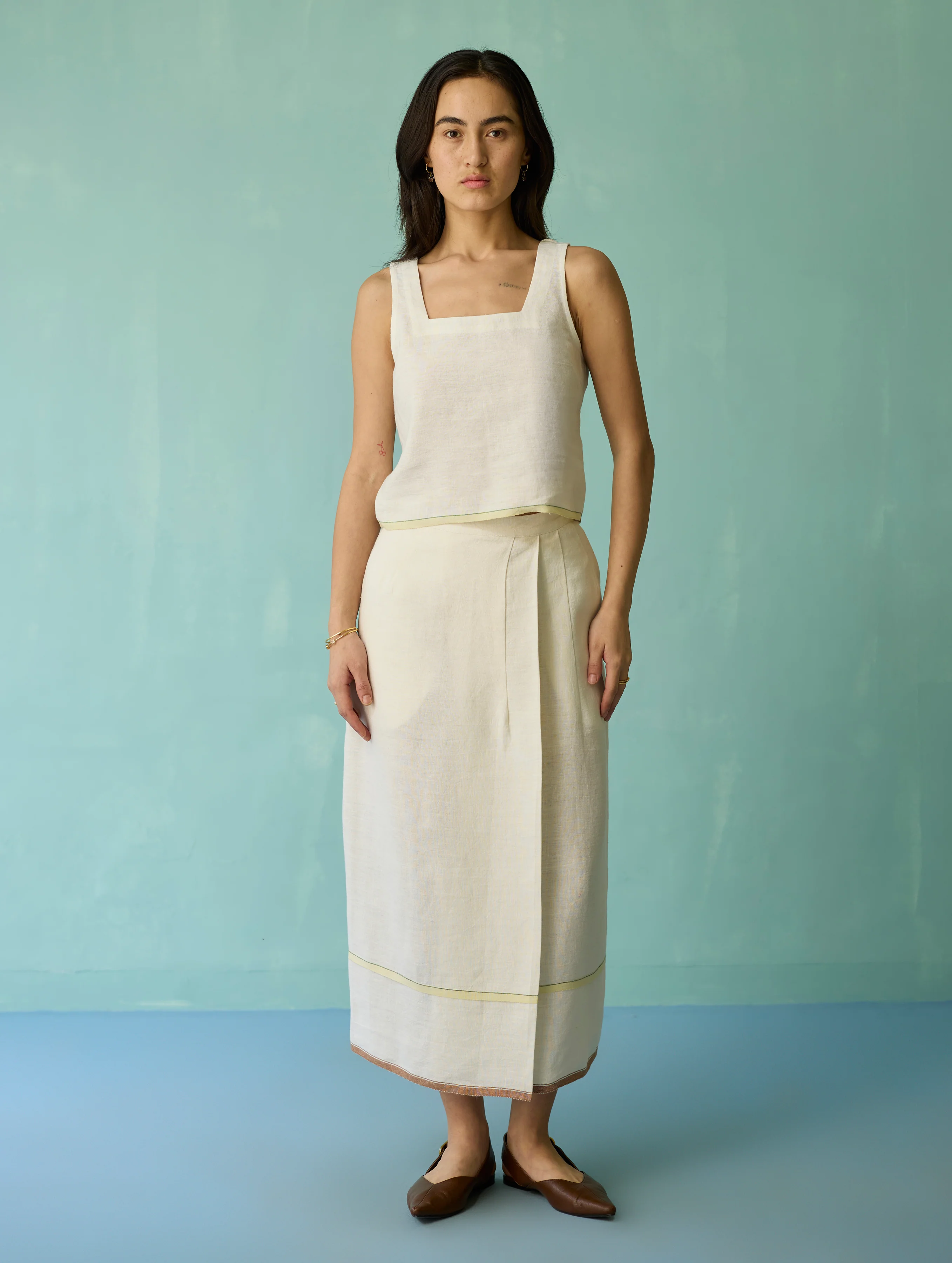 Eon Hand-Embroidered Floral Vest Co-ord Set - Ivory - Image 5