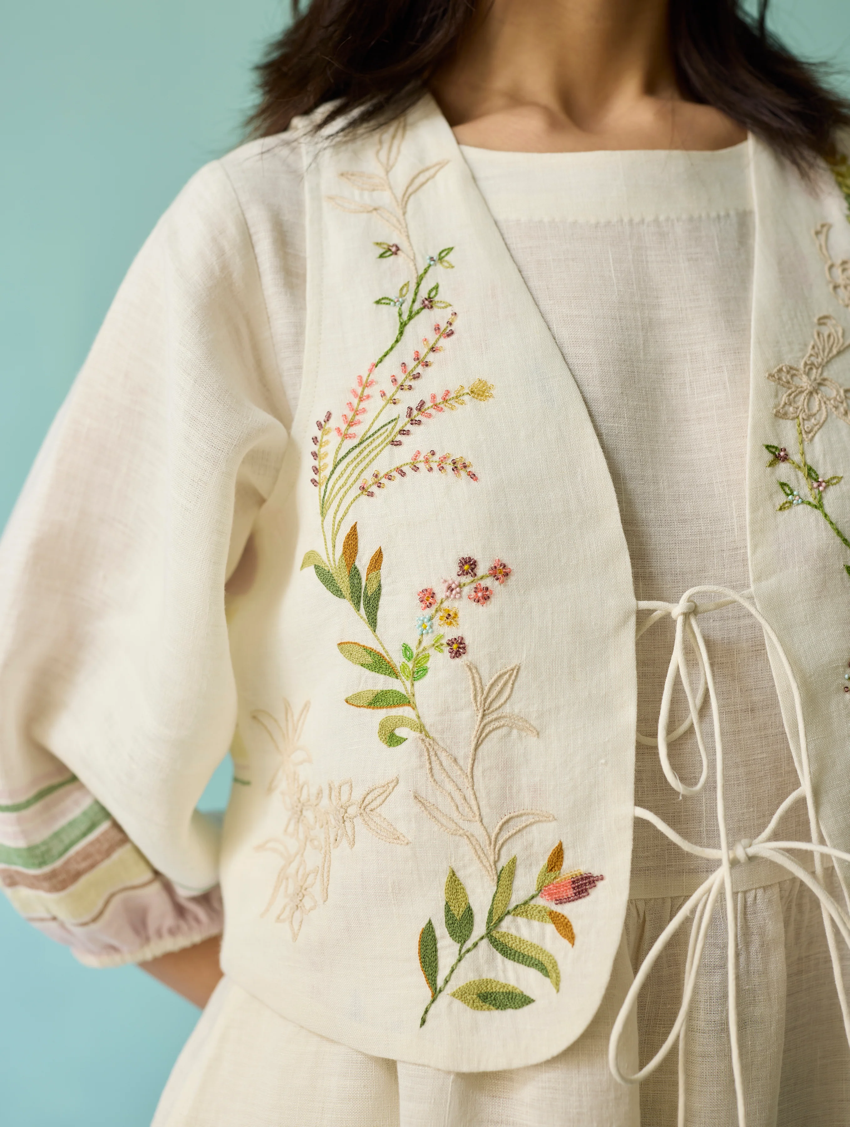 Eon Hand-Embroidered Floral Vest Co-ord Set - Ivory - Image 6