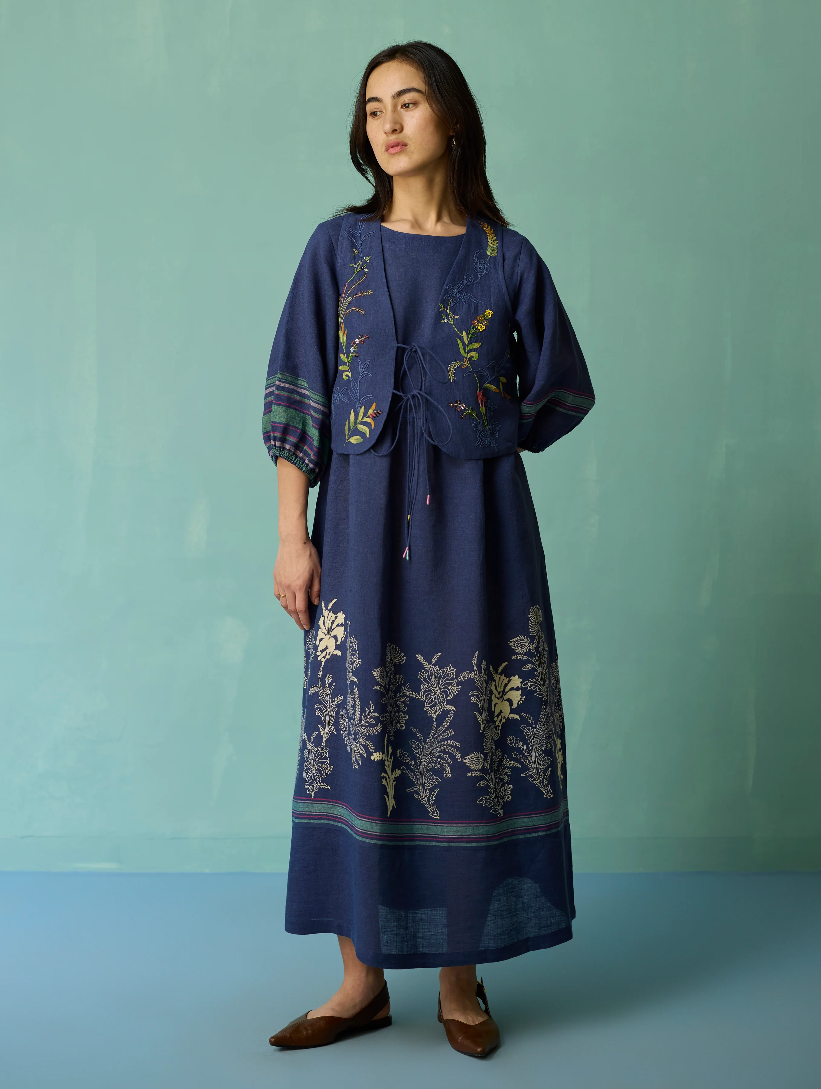 Ora Block-Printed Floral Linen Co-ord Set - Indigo - Image 5