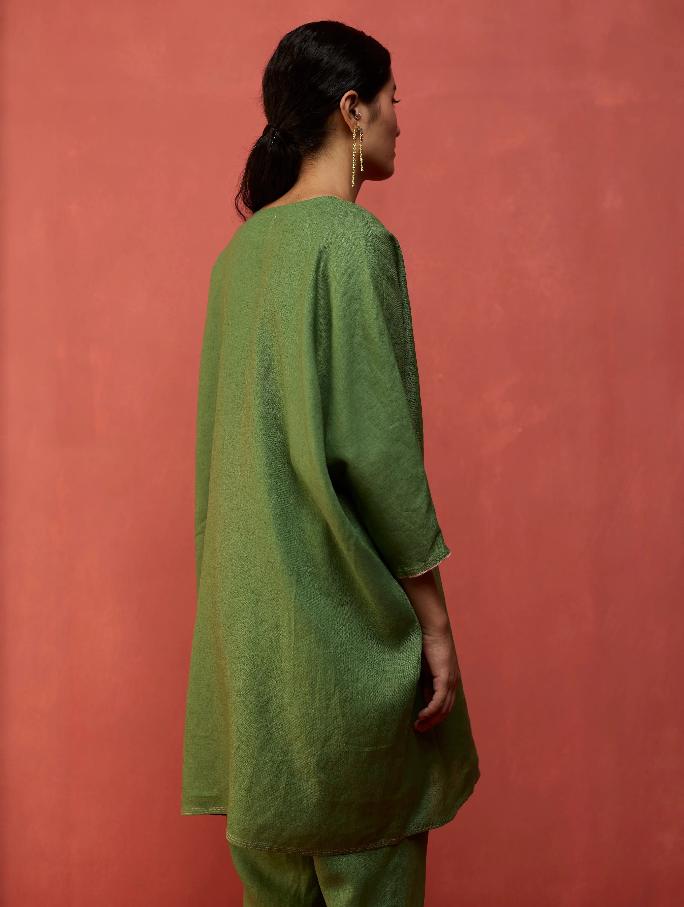 Etsu Yoke Linen Kurta - Fern Green - Image 7