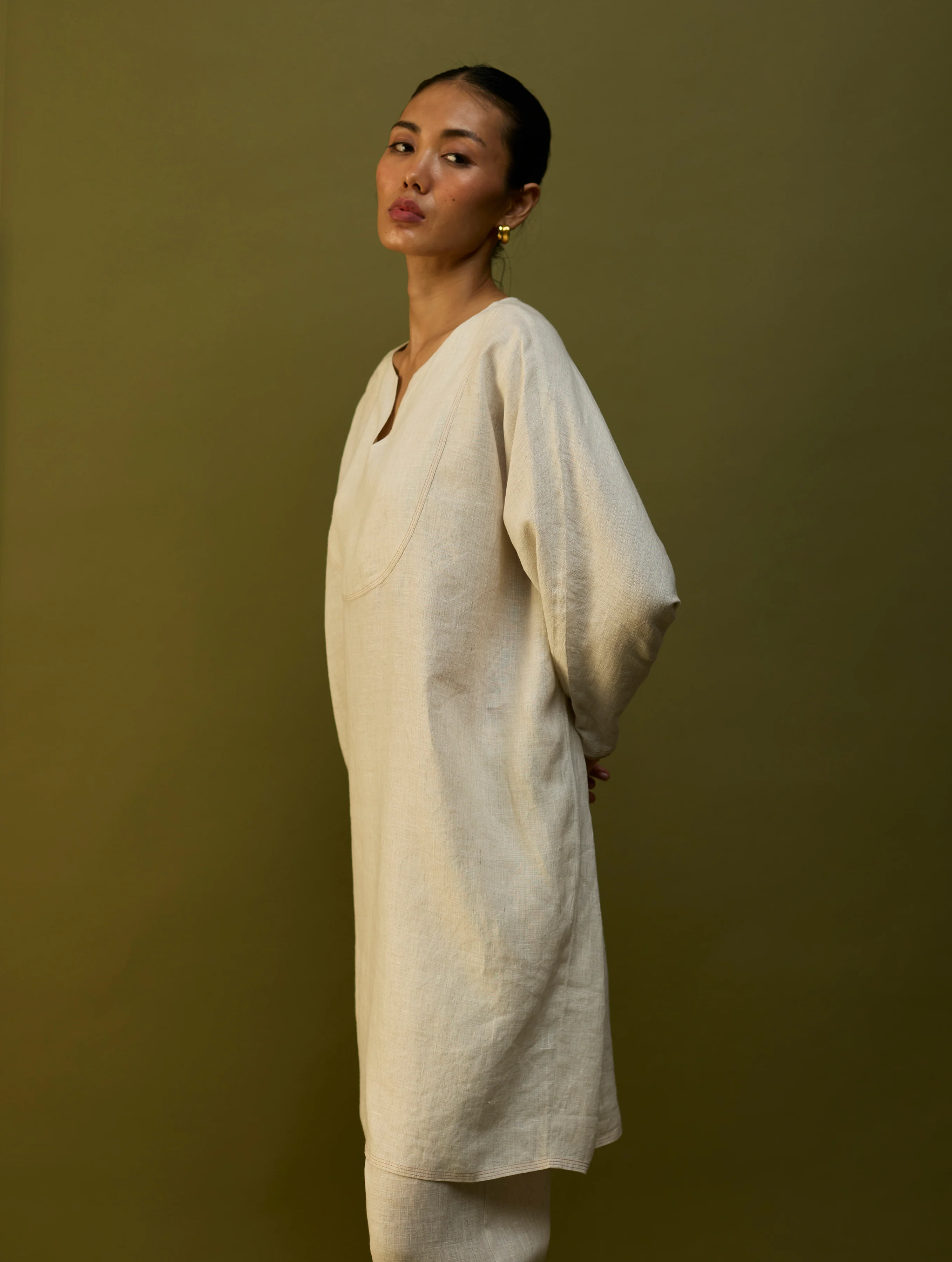 Etsu Yoke Linen Kurta - Off White - Image 8