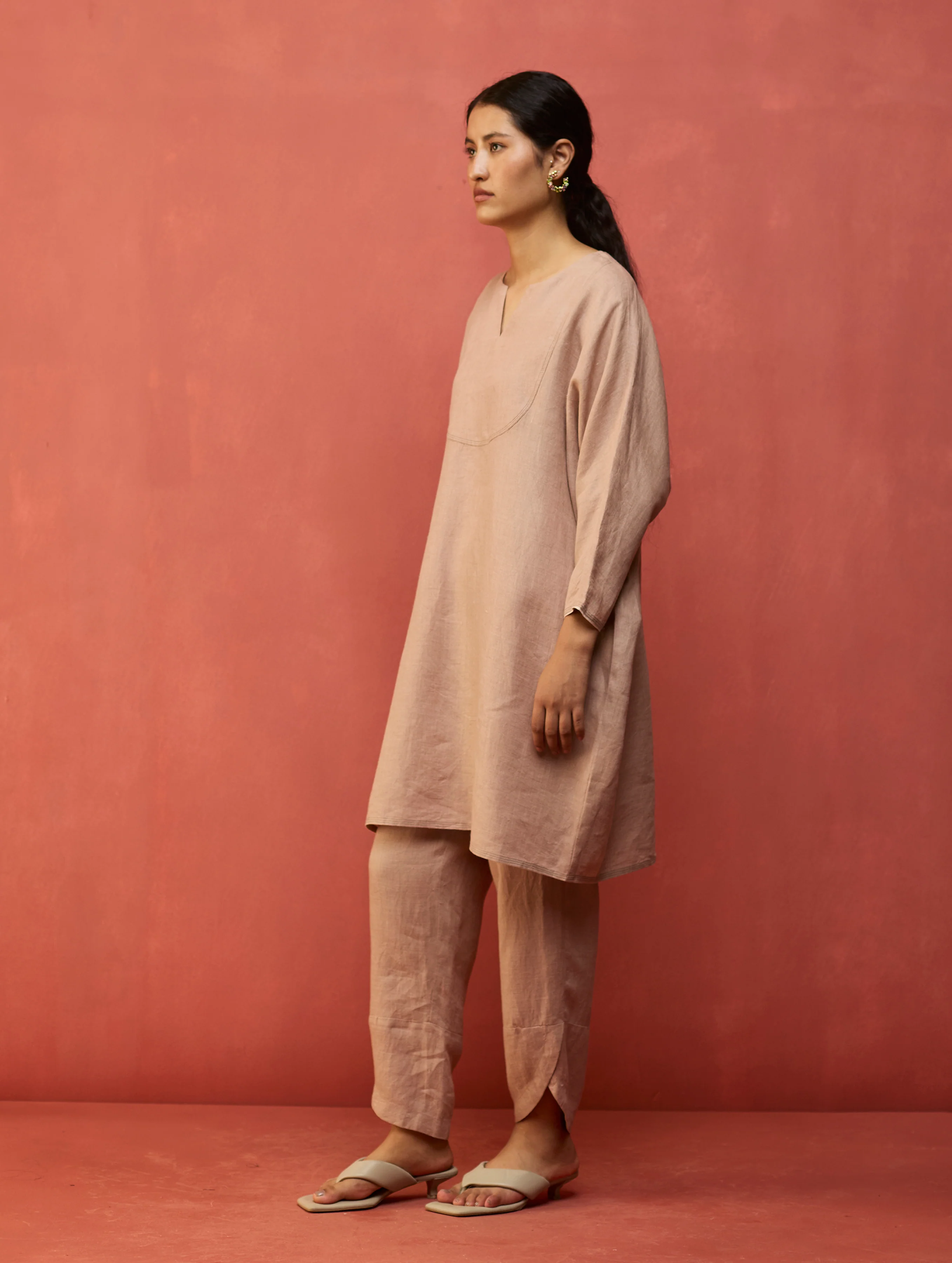 Etsu Yoke Linen Kurta Set - Dusty Rose - Image 7