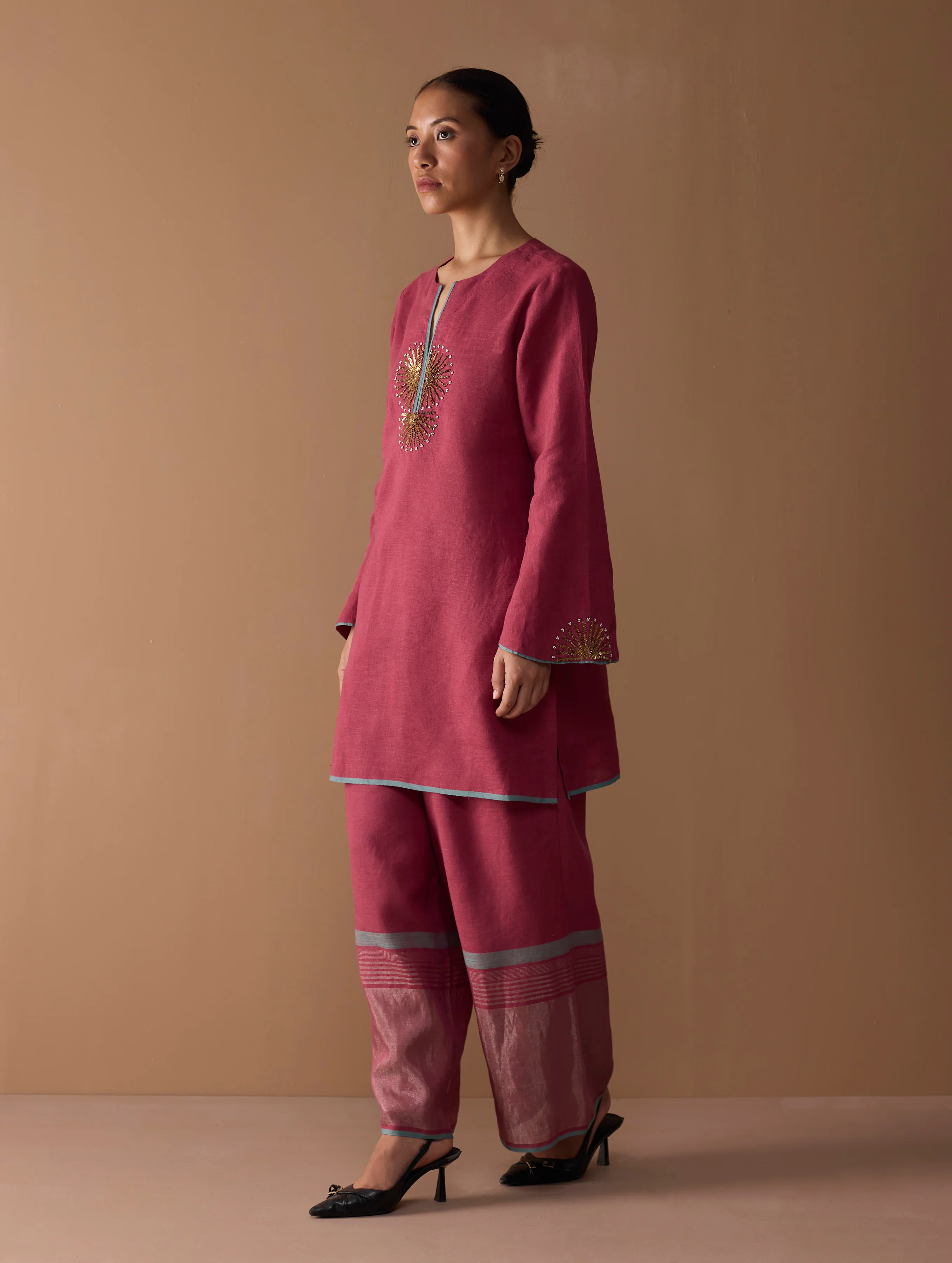 Gul Sequin Embroidered Short Kurta - Crimson - Image 9
