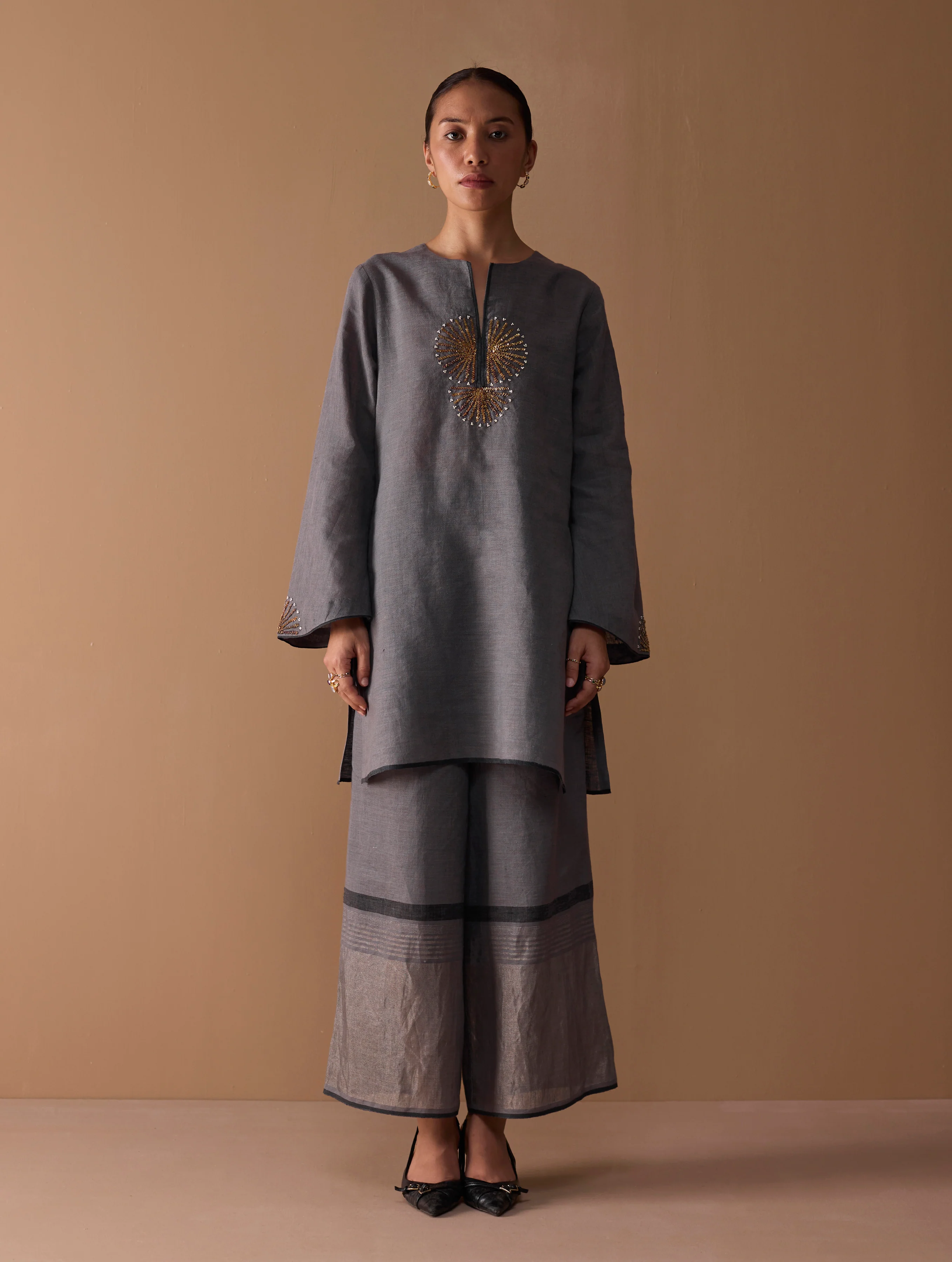 Gul Sequin Embroidered Short Kurta Set - Grey - Image 14