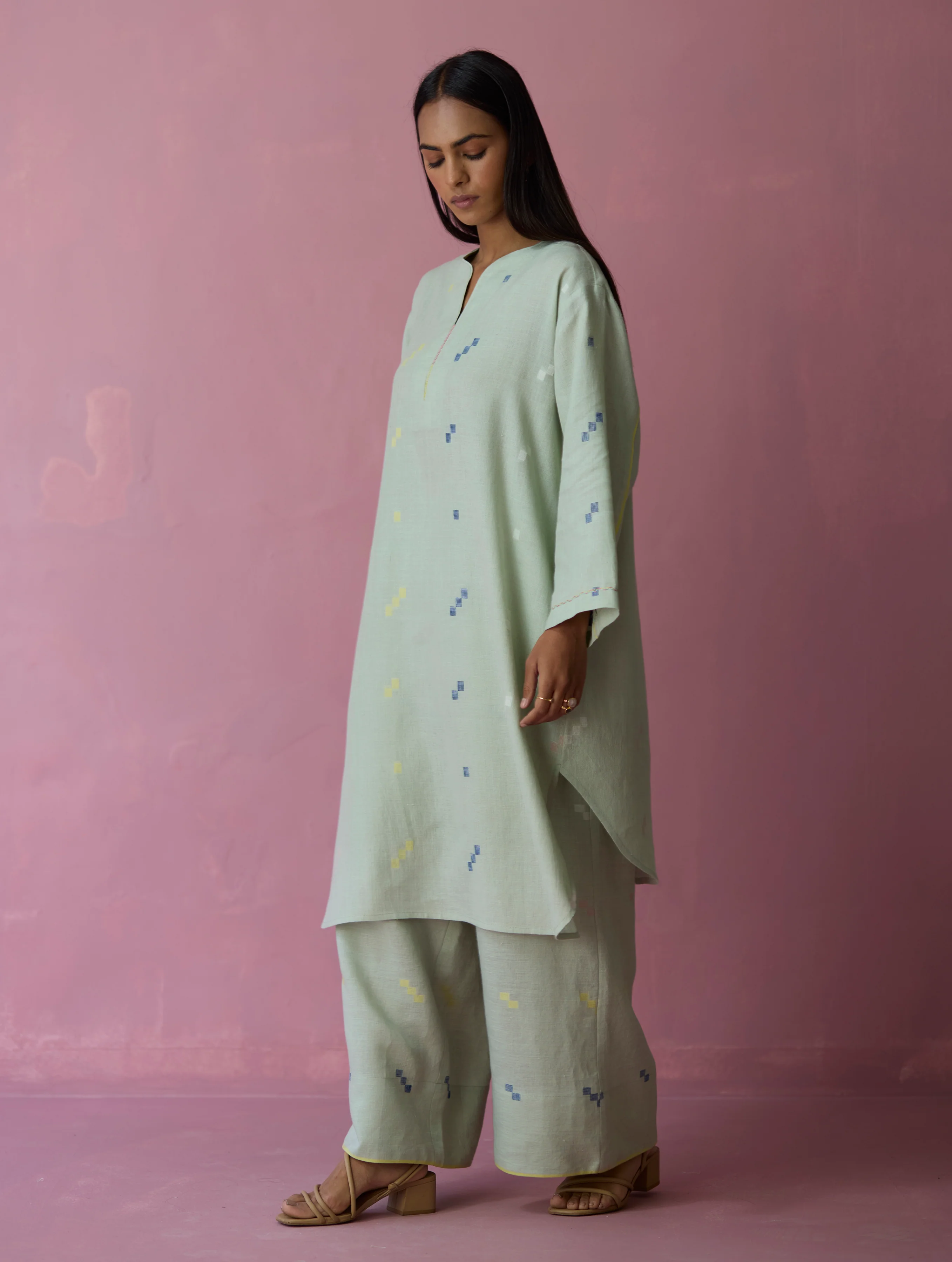Ikara Jamdani Linen Kurta - Aqua - Image 12