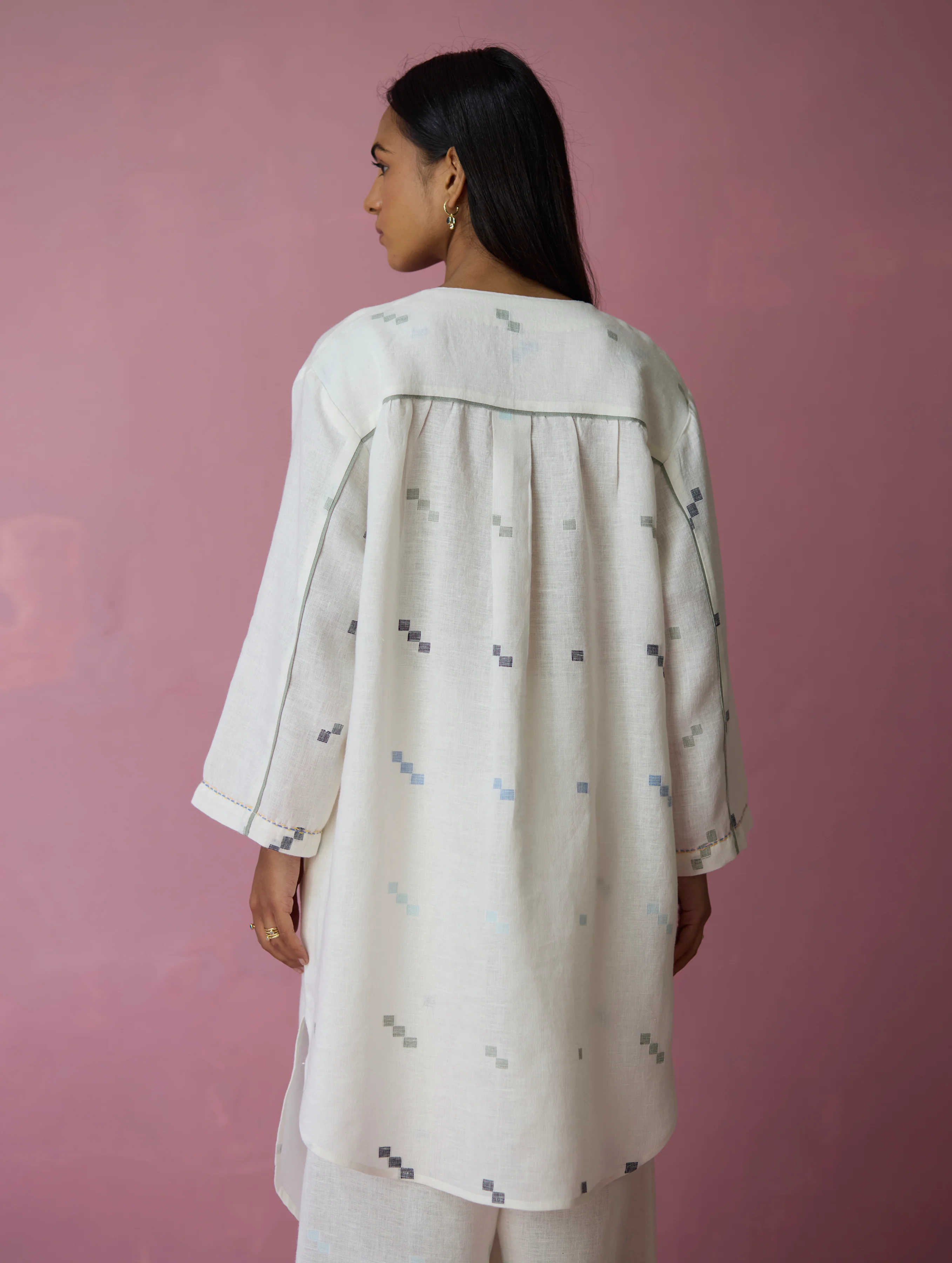 Ikara Jamdani Linen Kurta - Ivory - Image 10