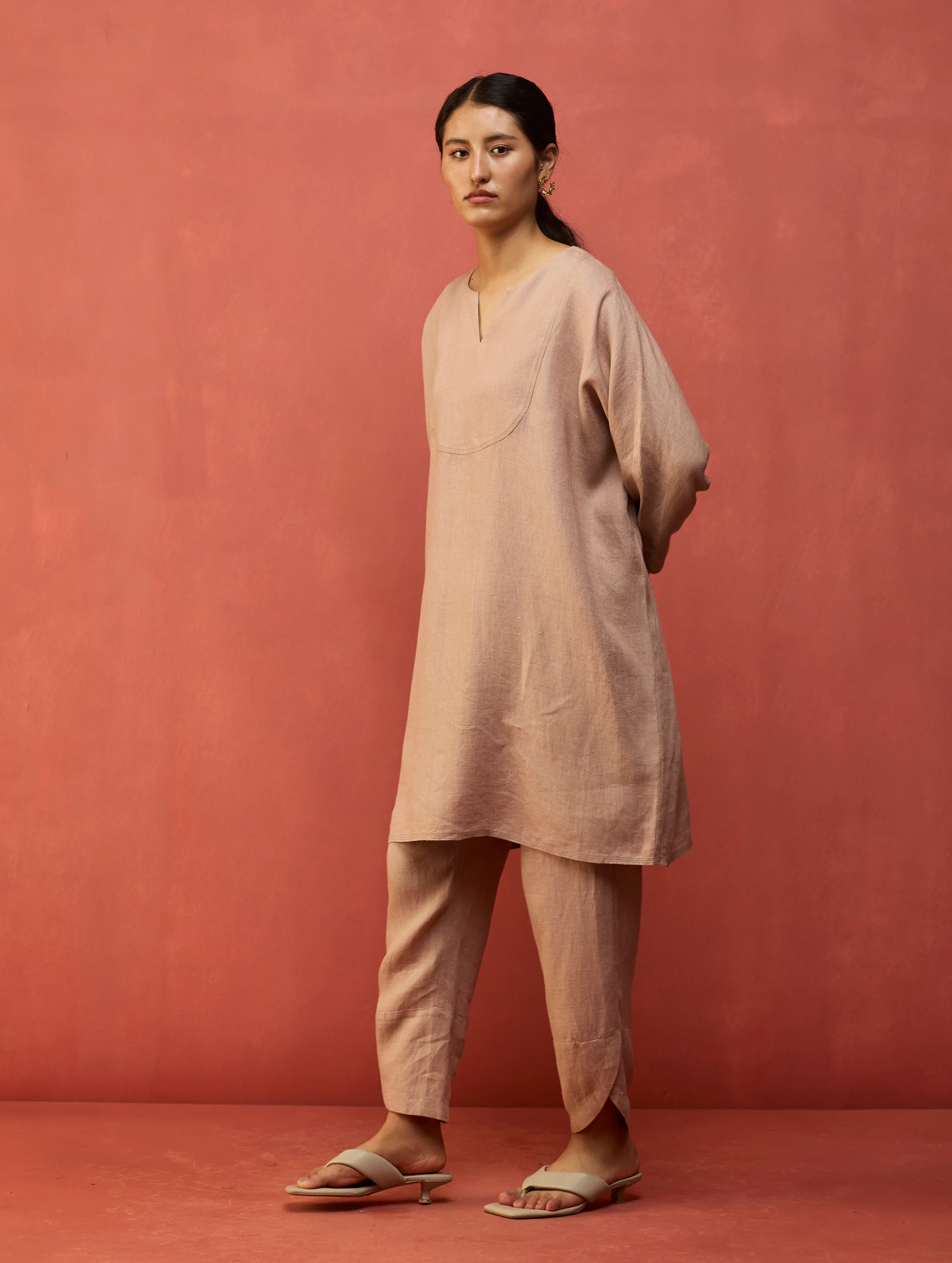Ikis Overlapping Hem Linen Pant - Dusty Rose - Image 2