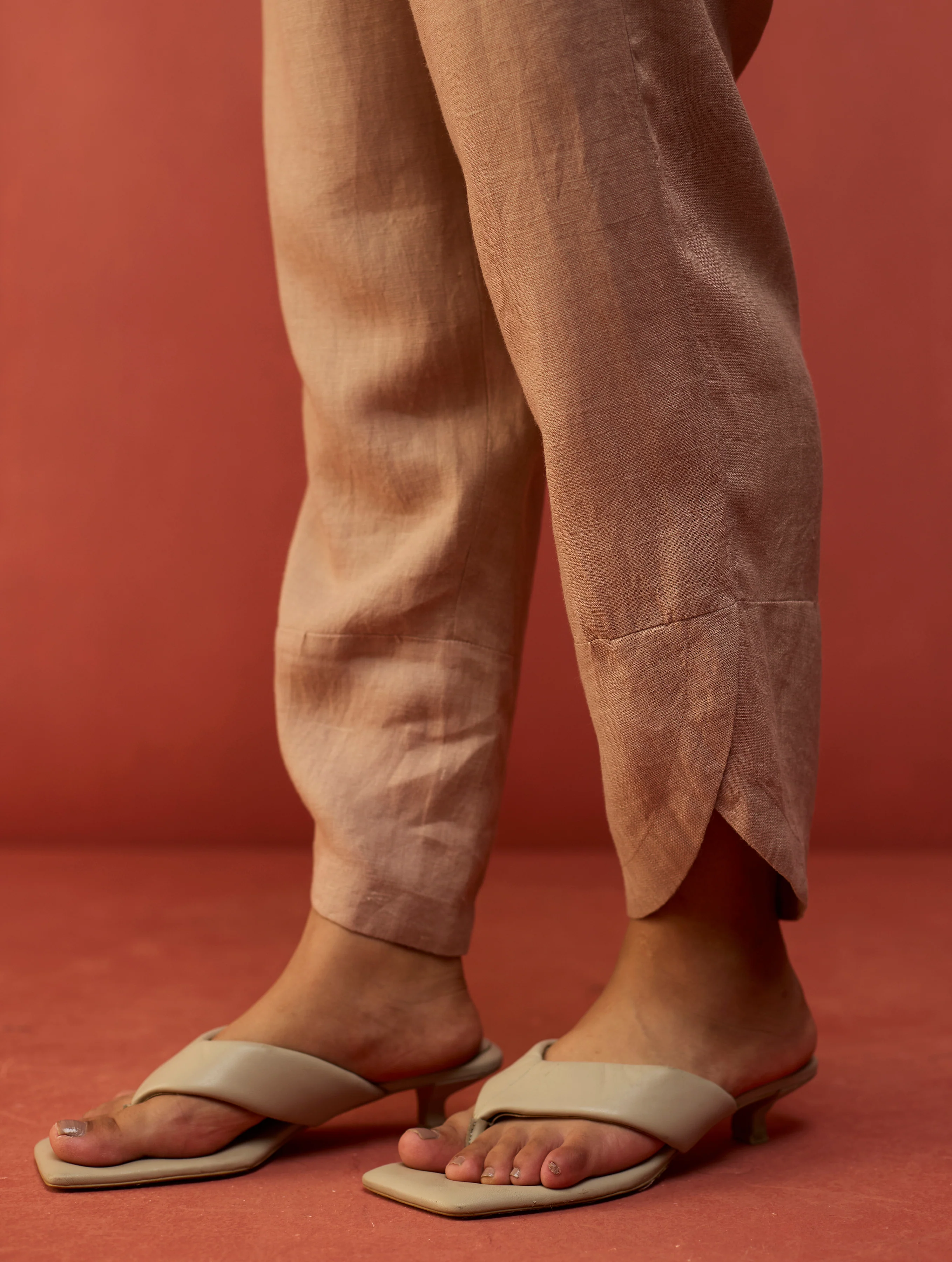 Ikis Overlapping Hem Linen Pant - Dusty Rose - Image 6