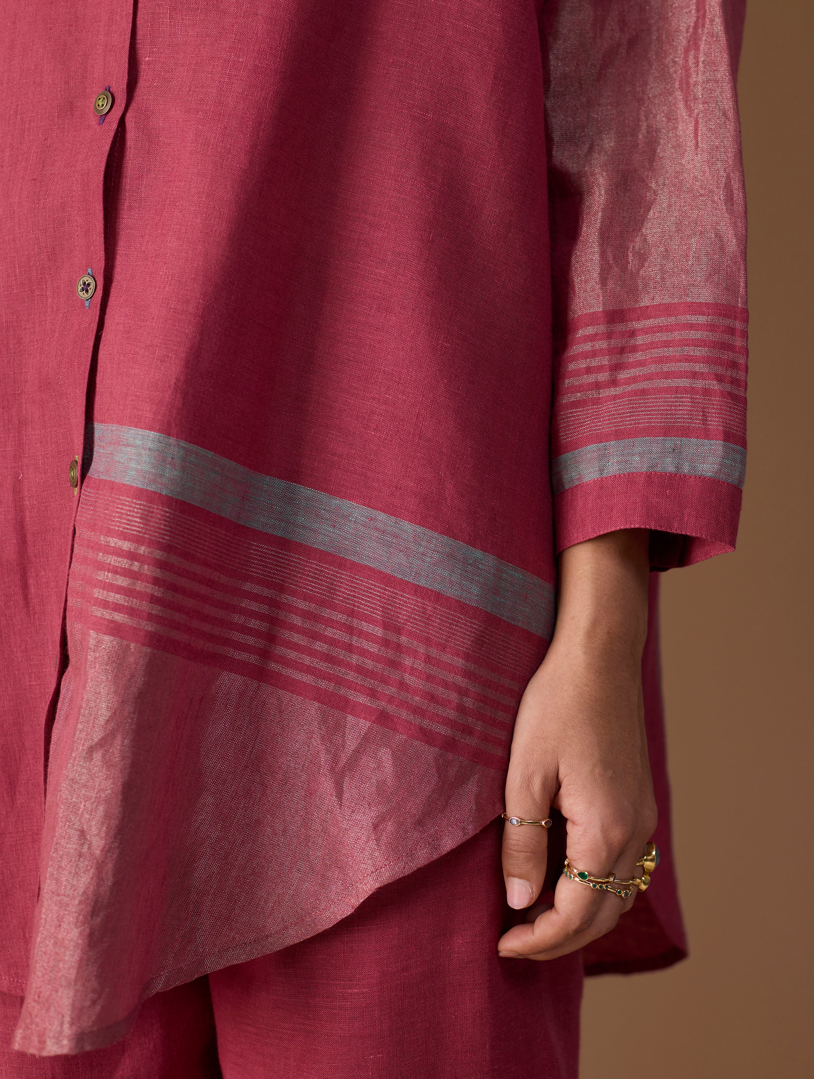 Iza Metallic Linen Shirt - Metallic Crimson - Image 3