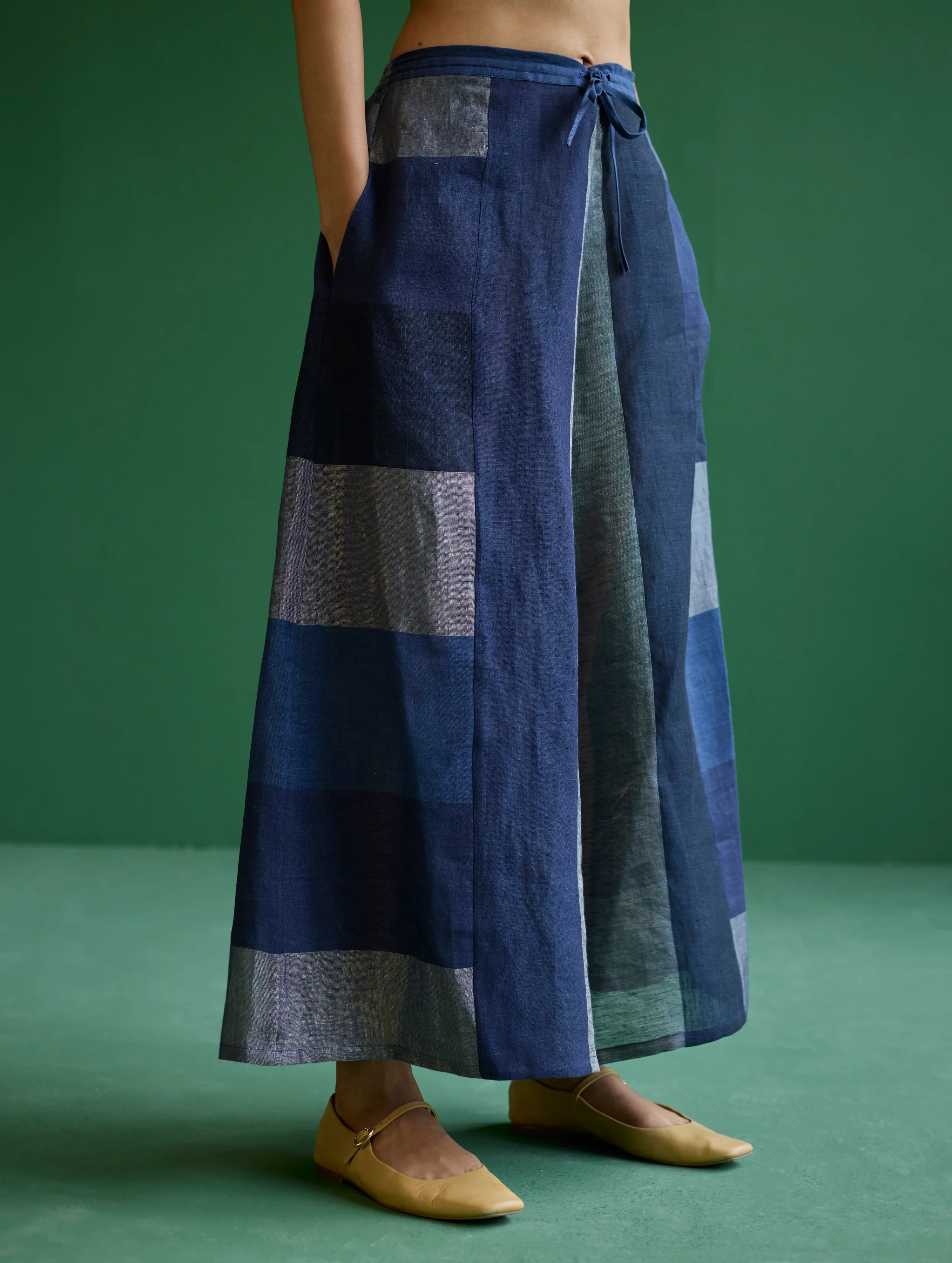 Izara Metallic Linen Co-ord Set - Navy - Image 10