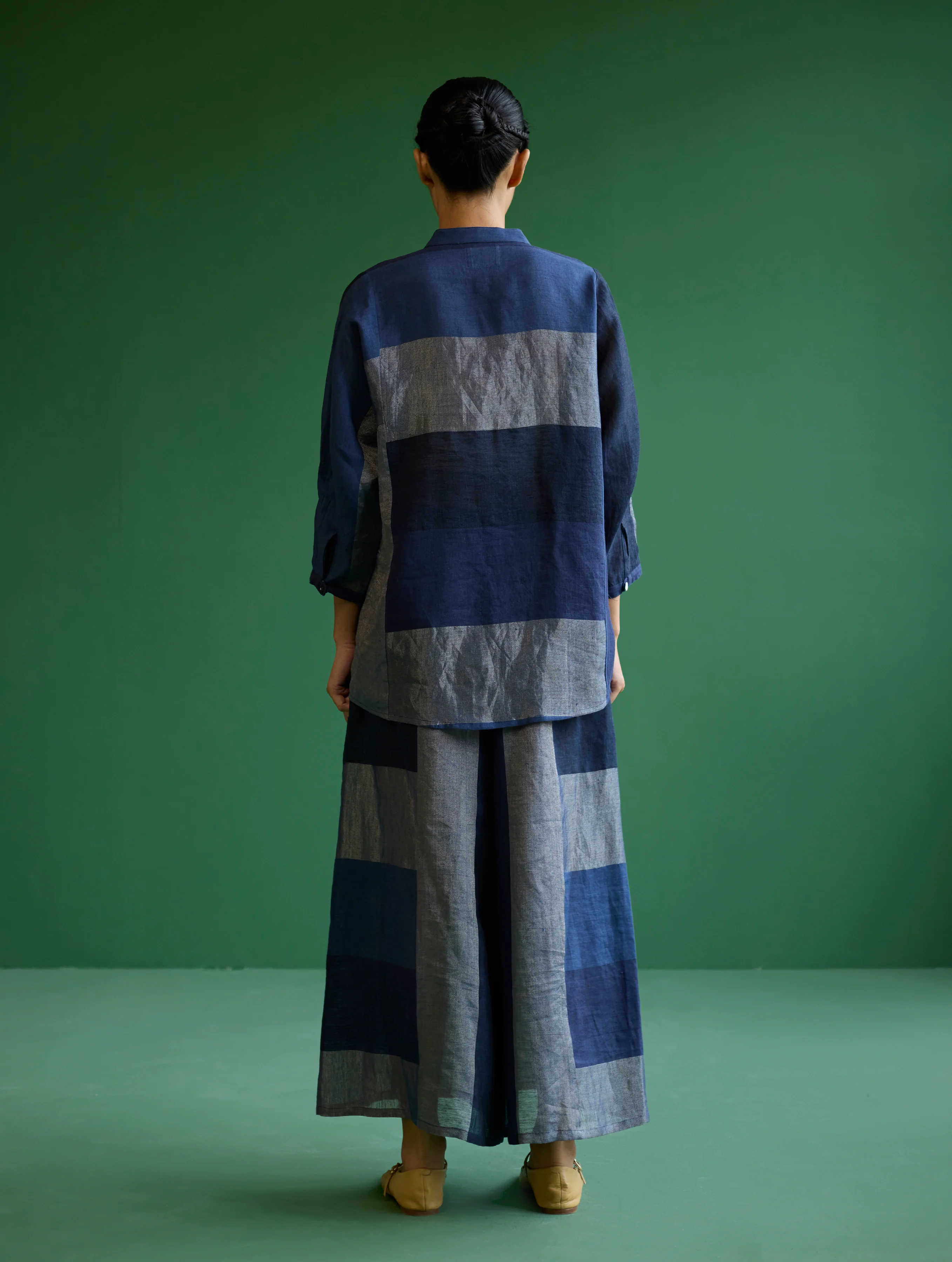 Izara Metallic Linen Co-ord Set - Navy - Image 4