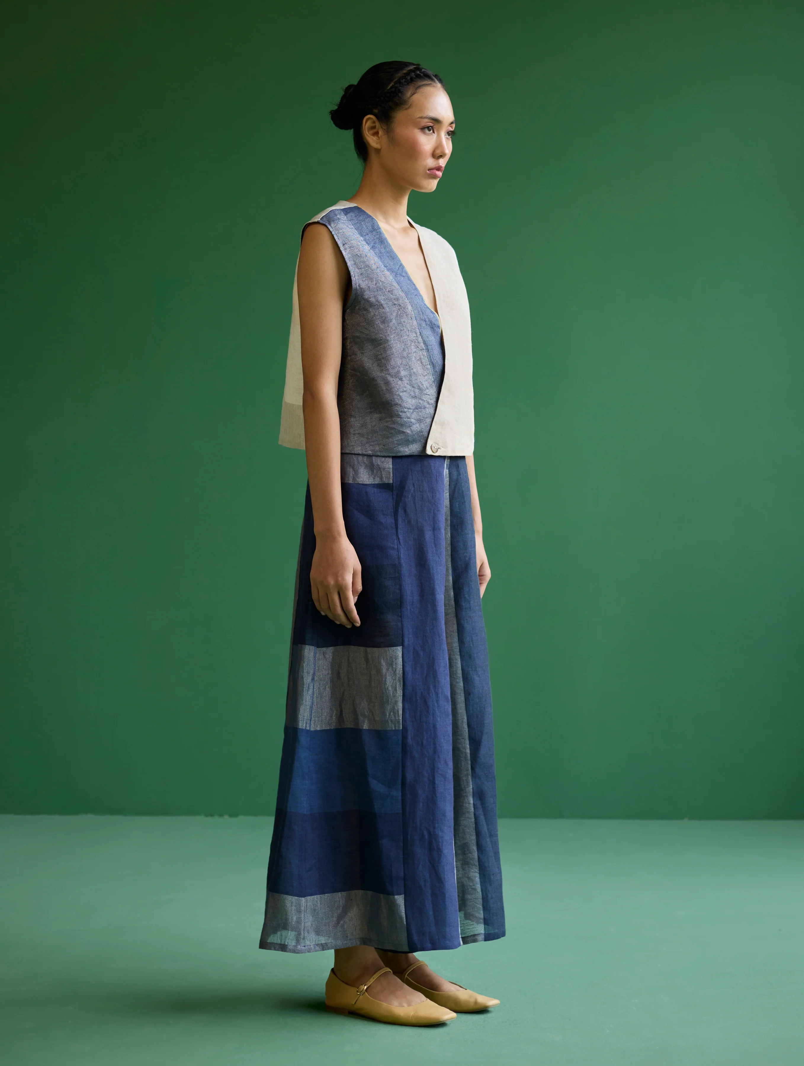 Izumi Color-Blocked Gilet Jacket - Navy - Image 6