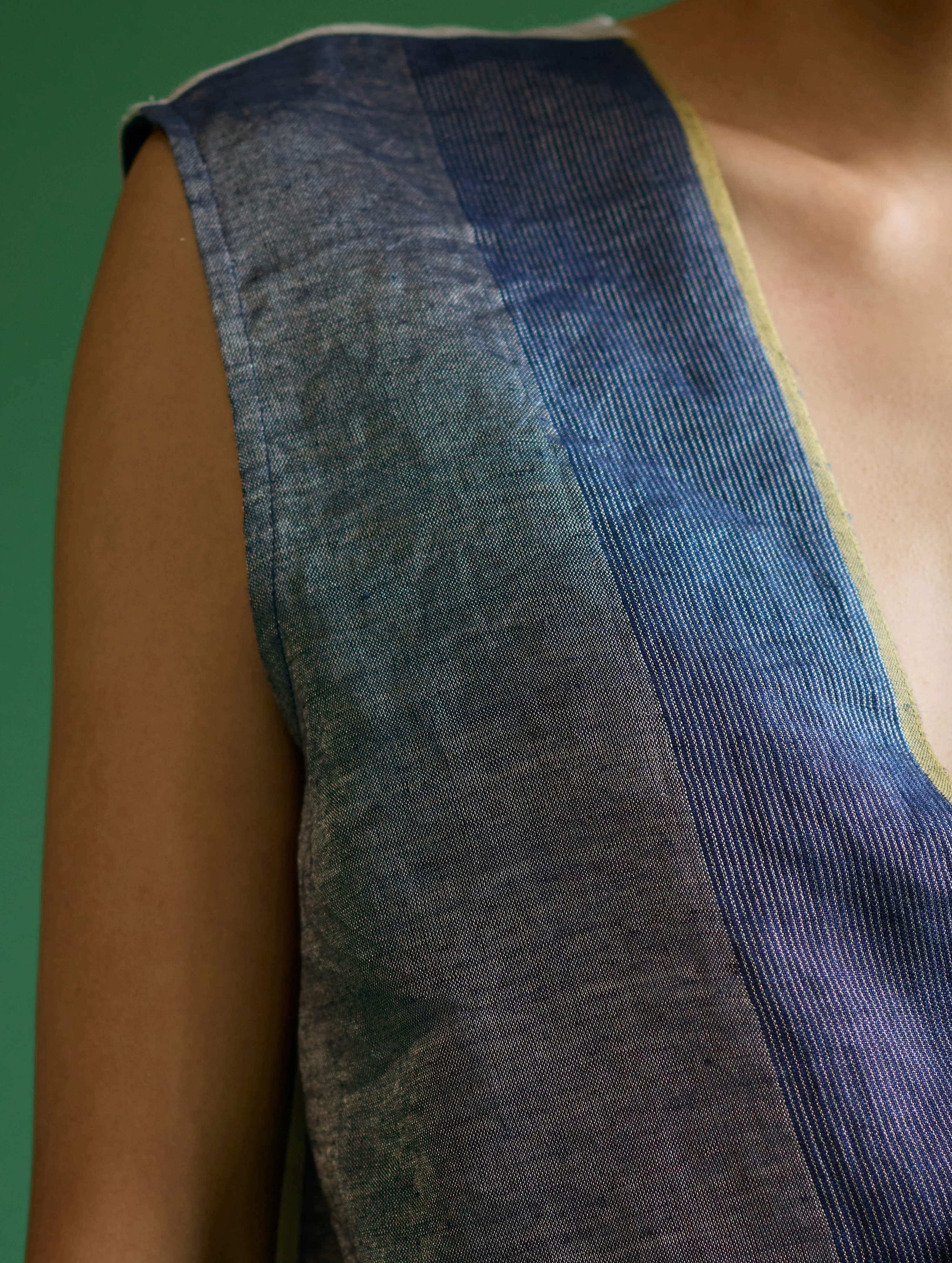 Izumi Color-Blocked Gilet Jacket - Navy - Image 7
